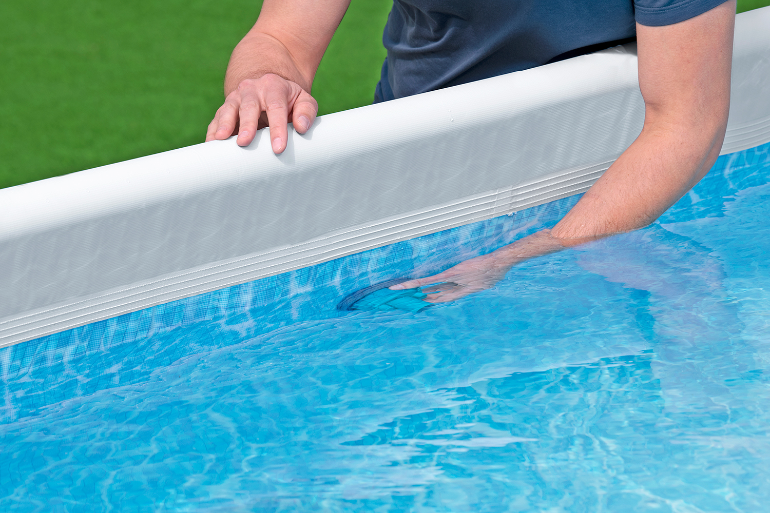 Pumpenbetriebener Poolroboter AquaDrift™