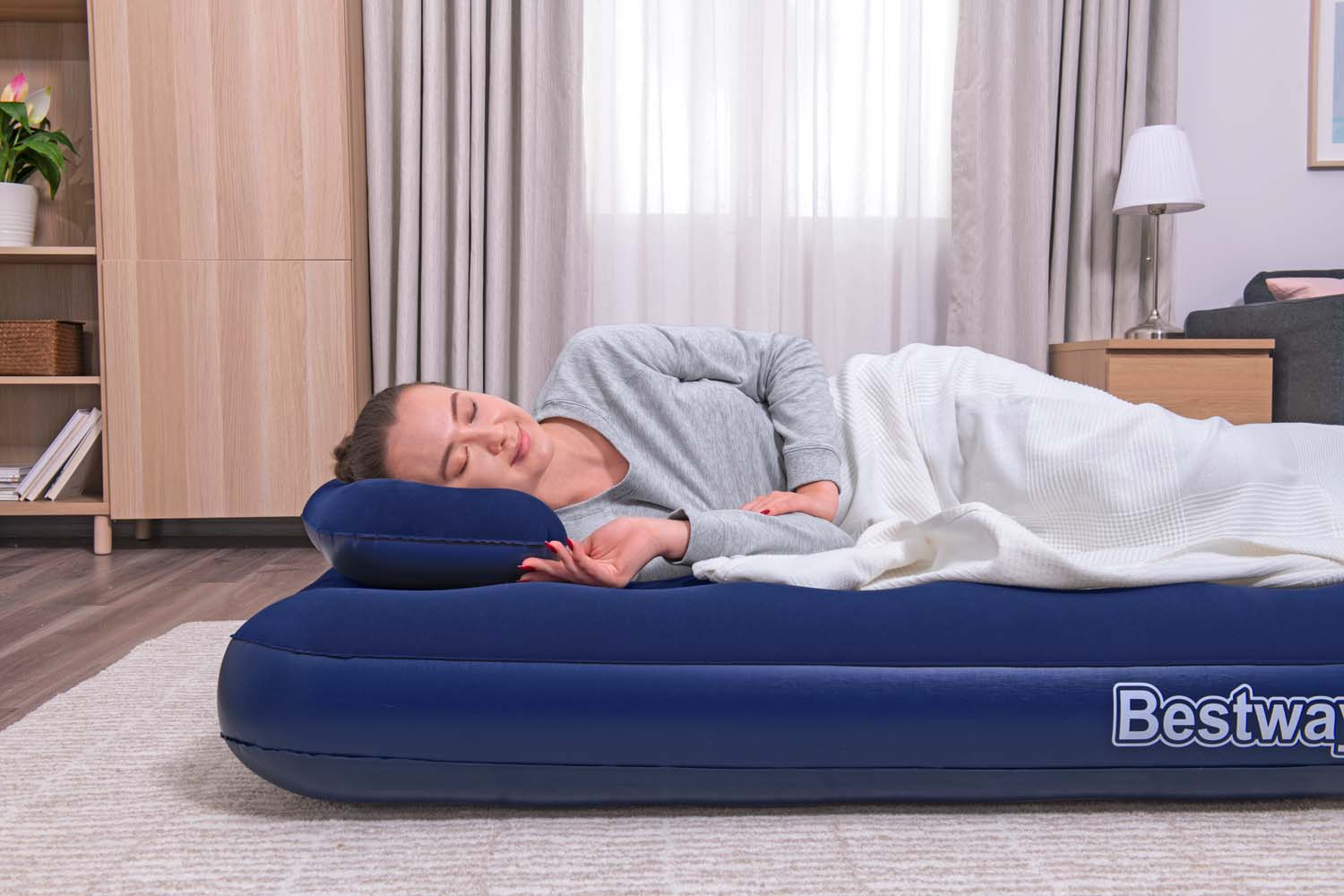 Doppelluftbett  mit externer Handpumpe 203 x 152 x 22 cm