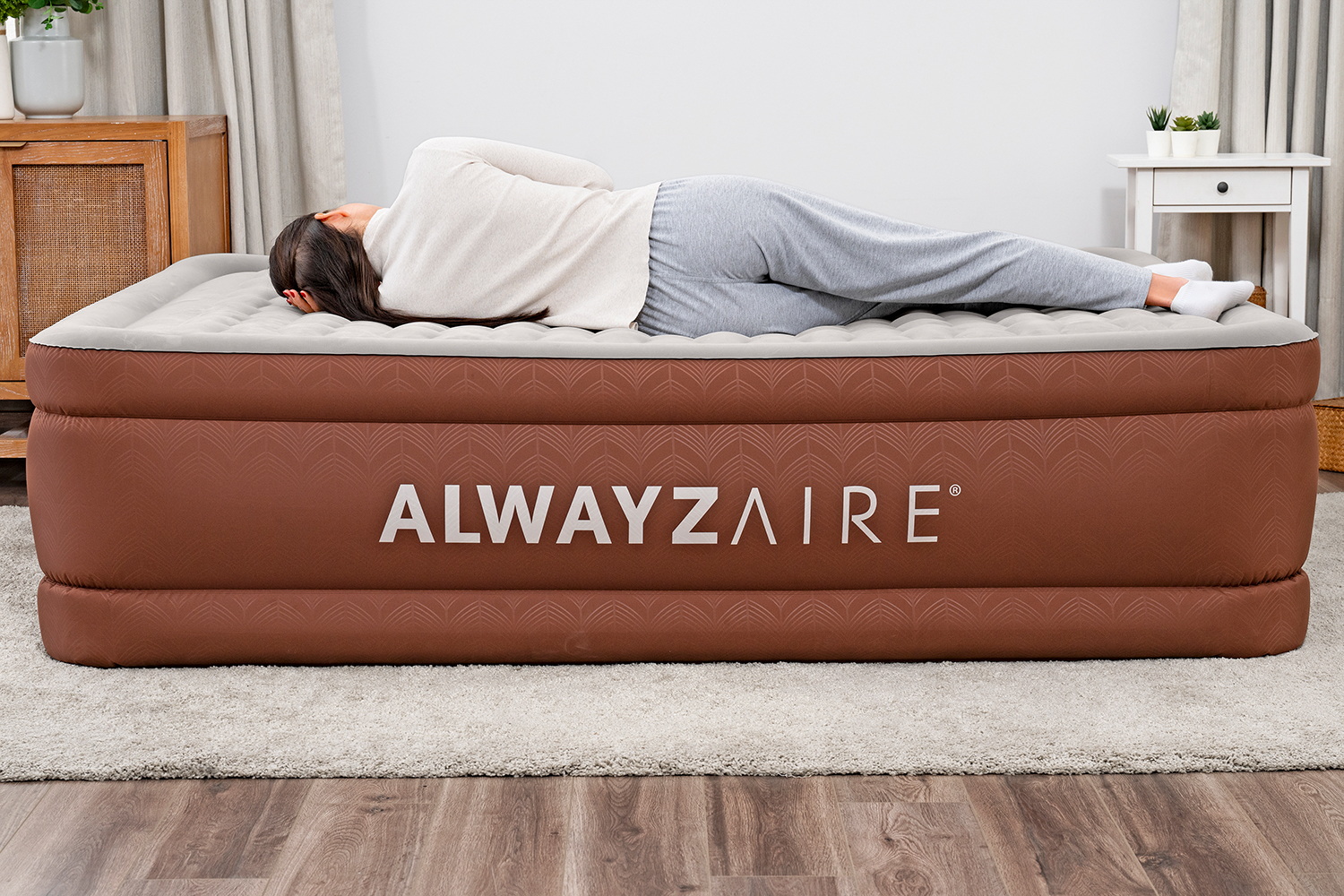 AlwayzAire® Fortech® Doppelluftbett mit integrierter Comfort Choice+™ Doppelpumpe 203 x 152 x 51 cm AlwayzAire® Fortech® Doppelluftbett mit integrierter Comfort Choice+™ Doppelpumpe 203 x 152 x 51 cm