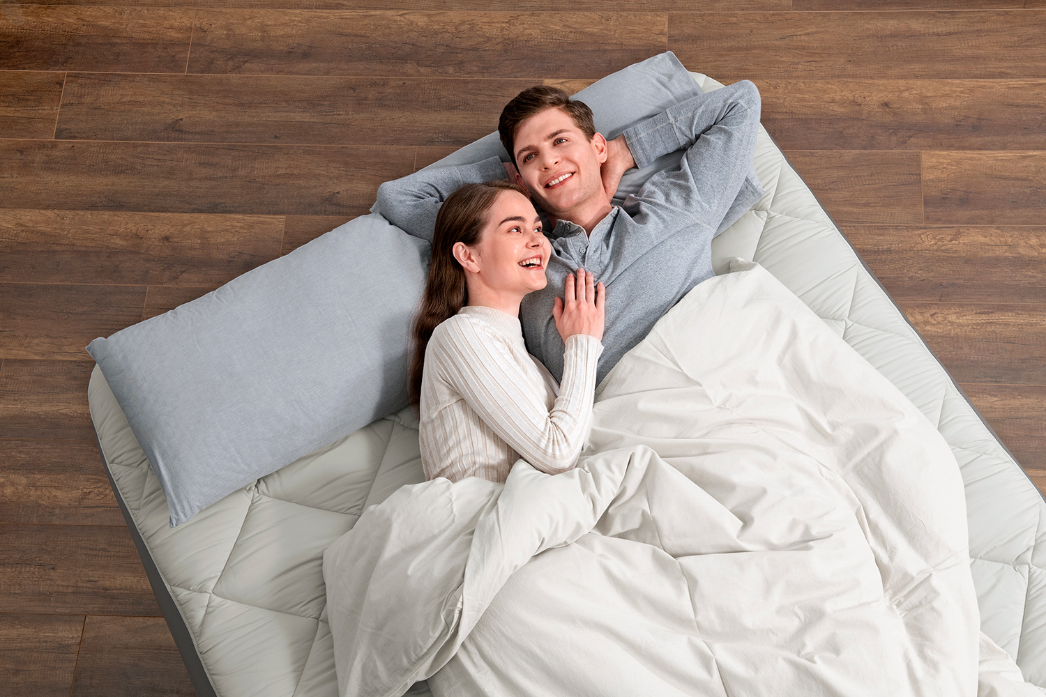Fortech™ Doppelluftbett mit Reißverschlussbezug & integrierter Elektropumpe  203 x 152 x 51 cm