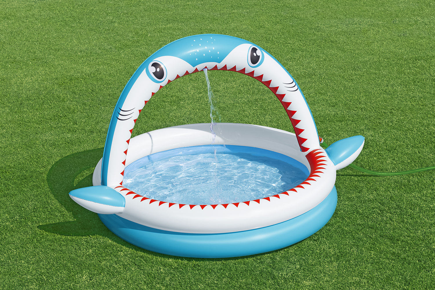 Planschbecken Sharktastic™ mit Wassersprinkler 163 x 127 x 92 cm