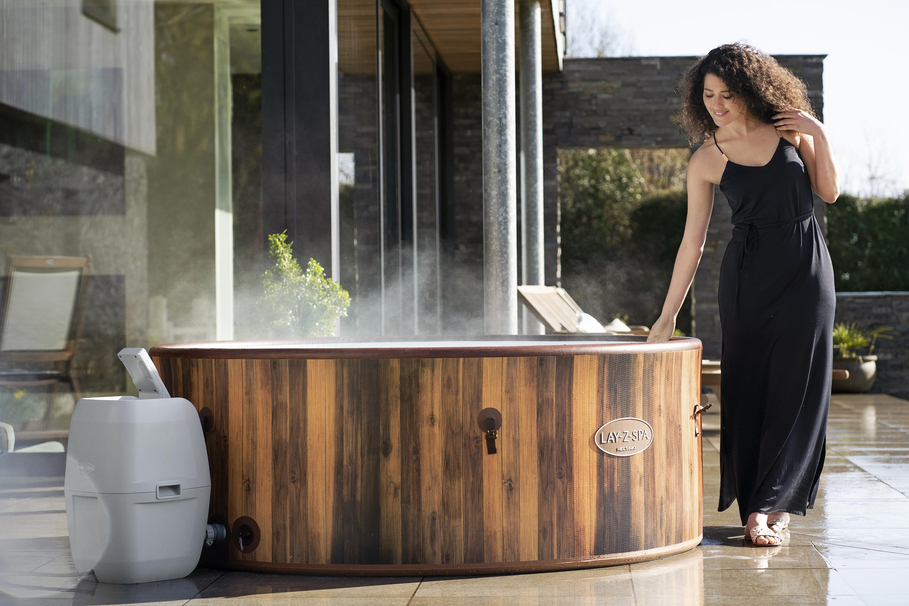 LAY-Z-SPA® WLAN Whirlpool Helsinki AirJet Plus™ Ø 180 x 66 cm, rund