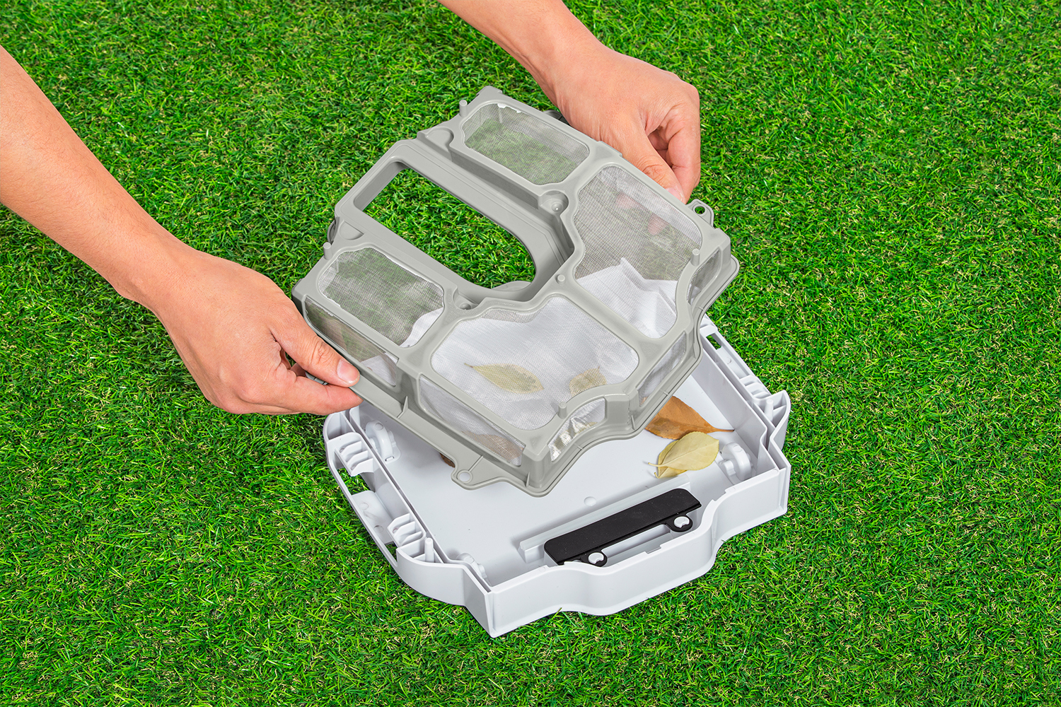 Autonomer, akkubetriebener Poolroboter AquaTronix™ G200