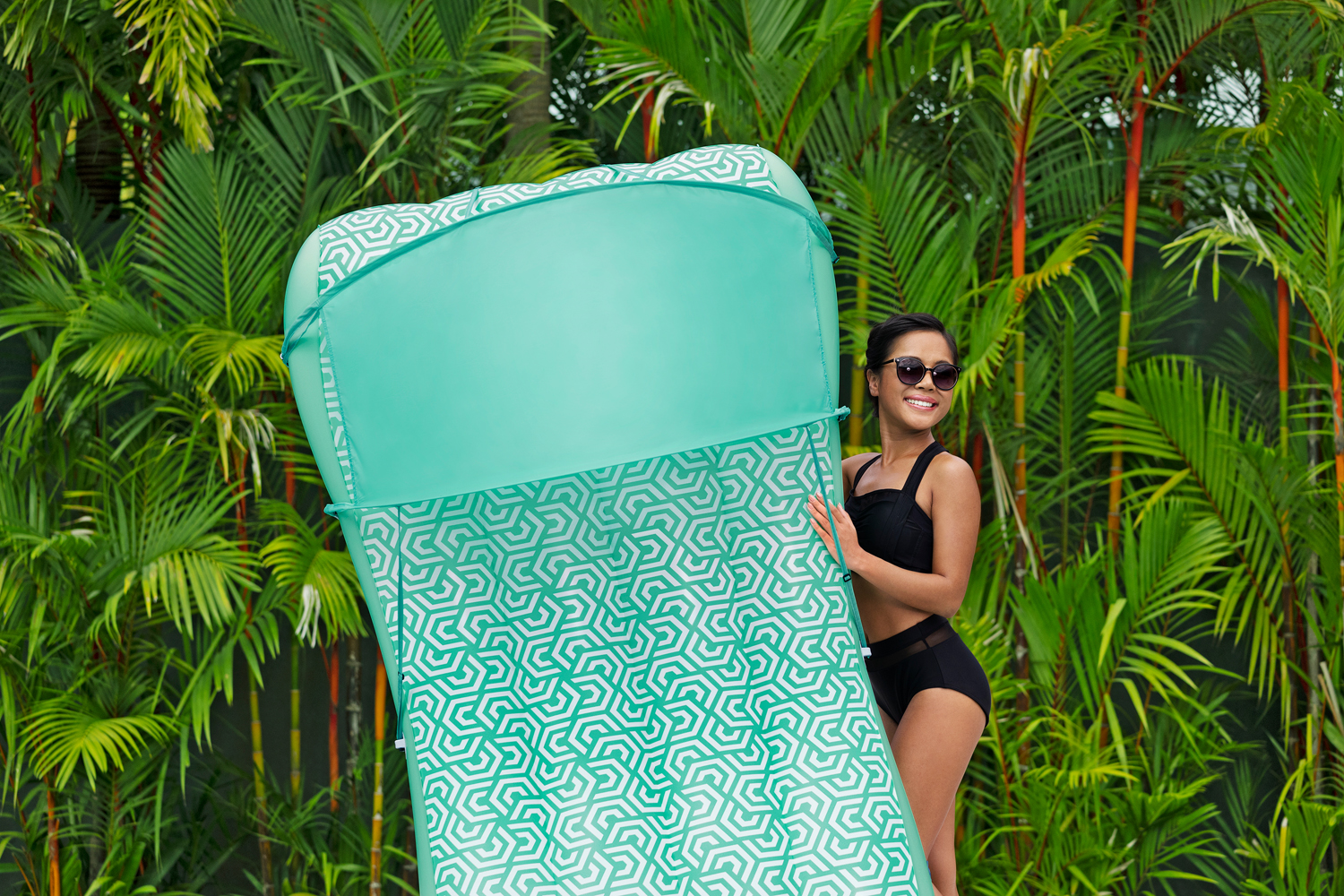 Luftmatratze Comfy Chill™ mit Sonnenschutzdach 178 x 102 cm