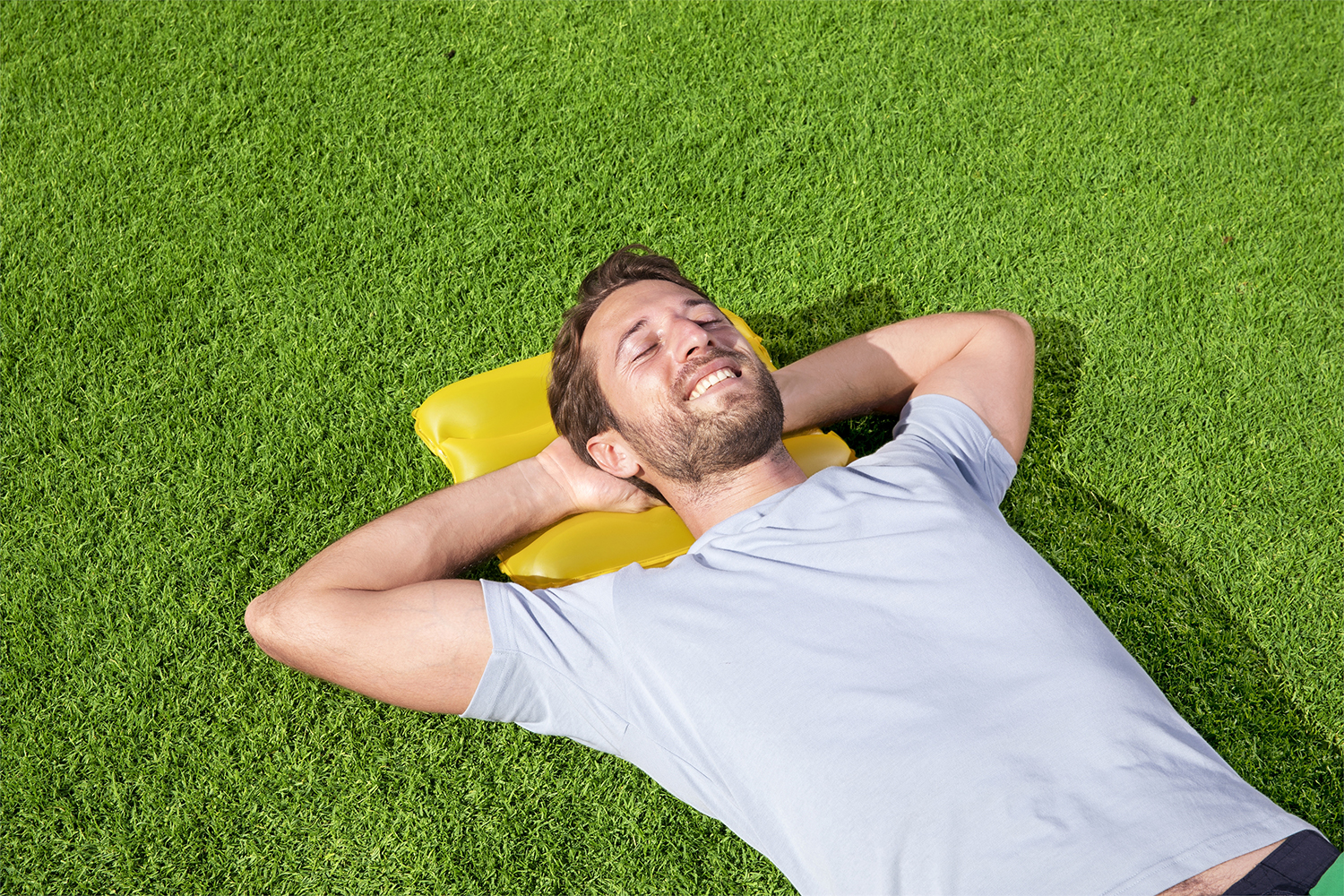 Bestway® 15" x 10" x 2"/38cm x 25cm x 5cm Wave Pillow Bestway® 15" x 10" x 2"/38cm x 25cm x 5cm Wave Pillow