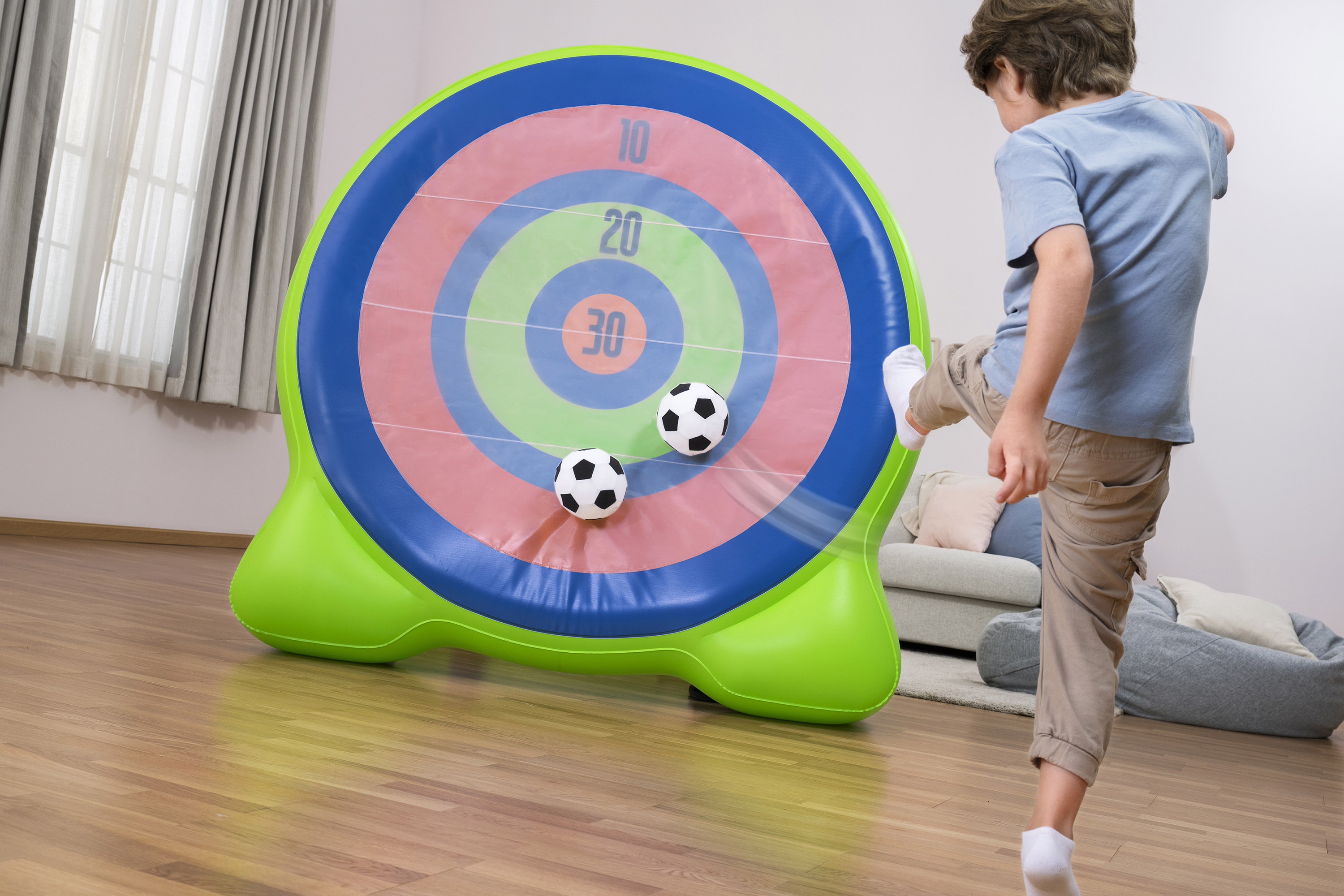 Fußball Dartscheibe Backyard Bullseye™ 157 x 107 x 157 cm