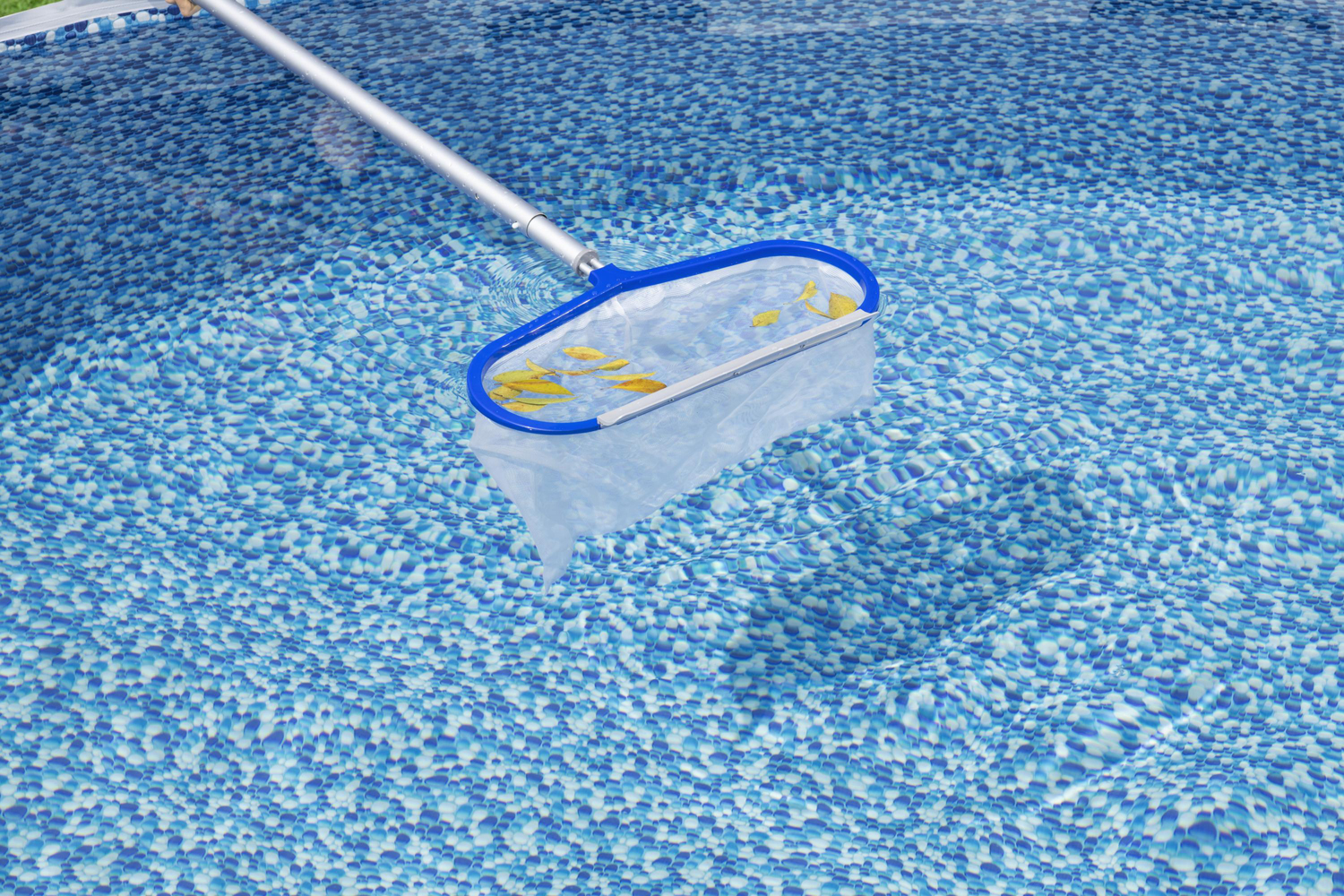 Flowclear™ Poolkescher AquaRake™ Deluxe für Teleskopstange 50 x 48 x 2,8 cm