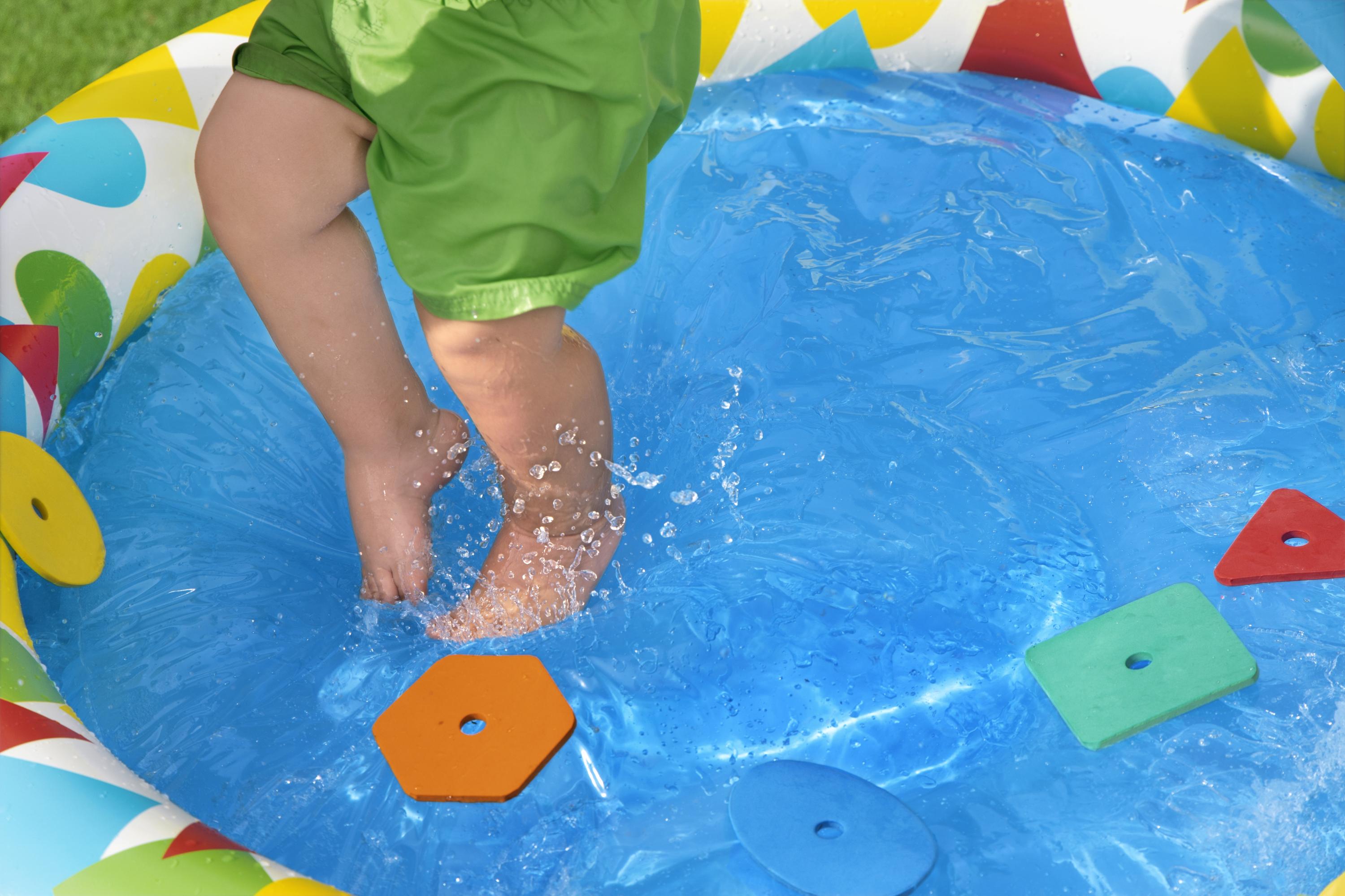 Lil' Splash & Learn™ Planschbecken 120 x 117 x 46 cm