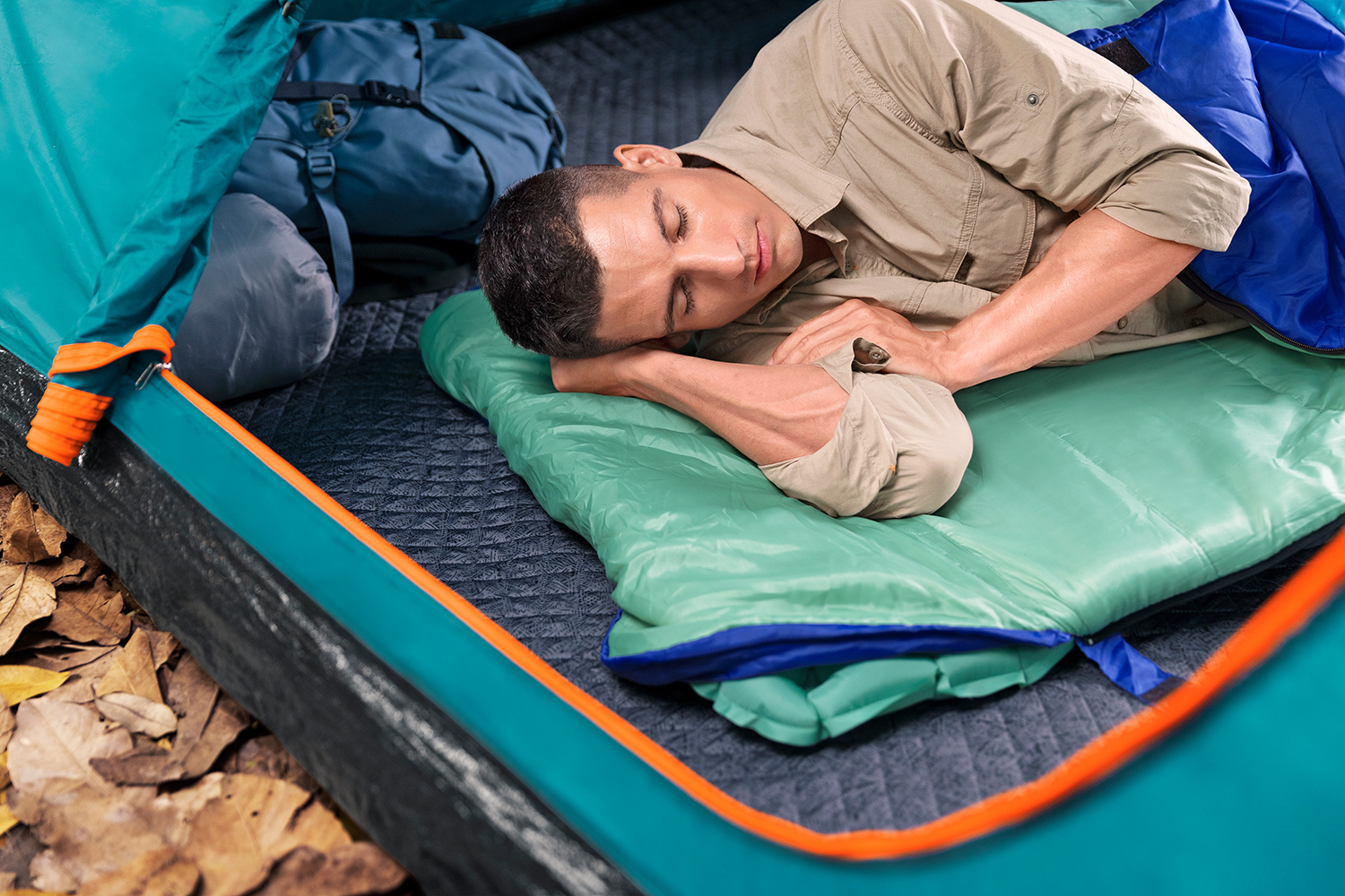 2-in-1-Schlafsack Wanderlite™ mit integrierbarer, aufblasbarer Isomatte 203 x 75 x 9 cm 2-in-1-Schlafsack Wanderlite™ mit integrierbarer, aufblasbarer Isomatte 203 x 75 x 9 cm