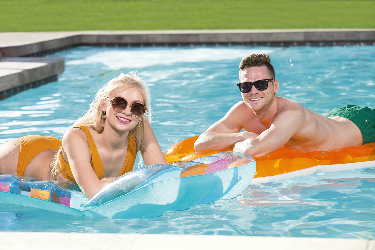 Bestway® 6'2" x 28"/1.88m x 71cm Fashion Lounge
