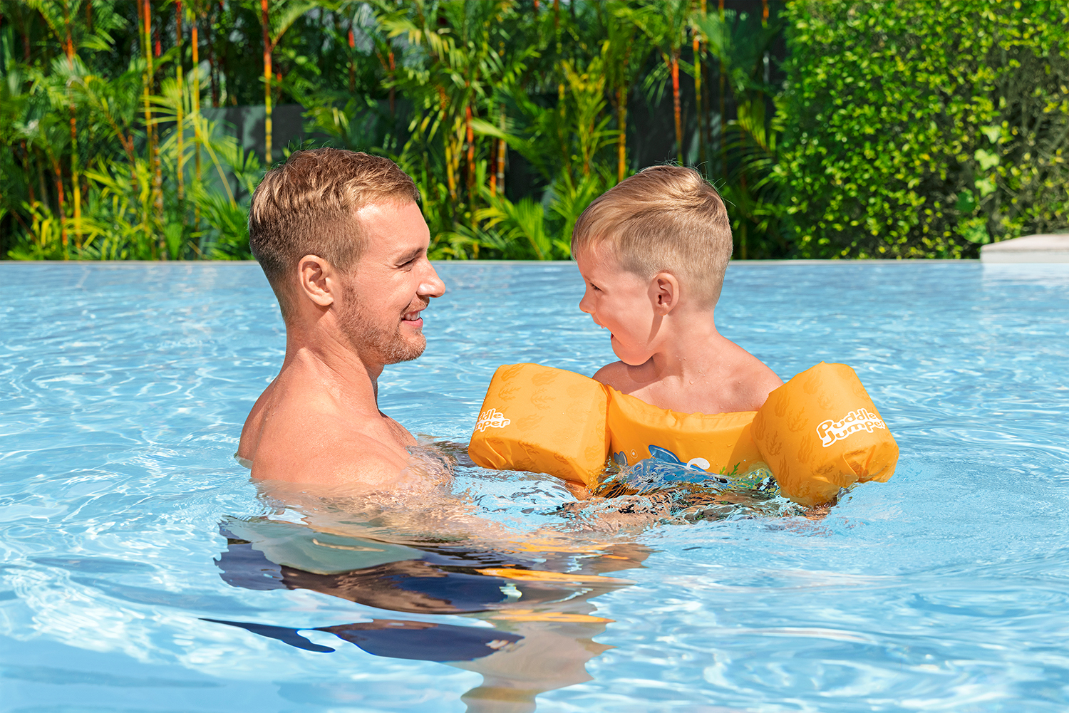 Puddle Jumper® Schwimmflügelweste Kleiner Wal mit Textilbezug, 2-6 Jahre