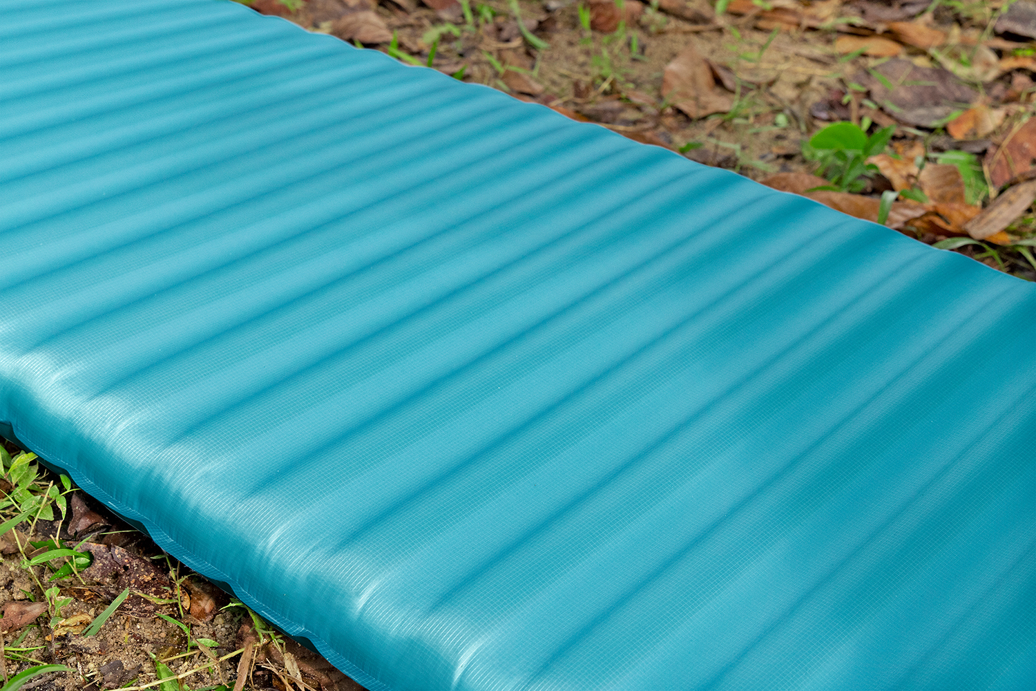 Selbstaufblasende Single Schlafmatte TerrainPro™ für Mumienschlafsäcke 183 x 51 x 5,1 cm