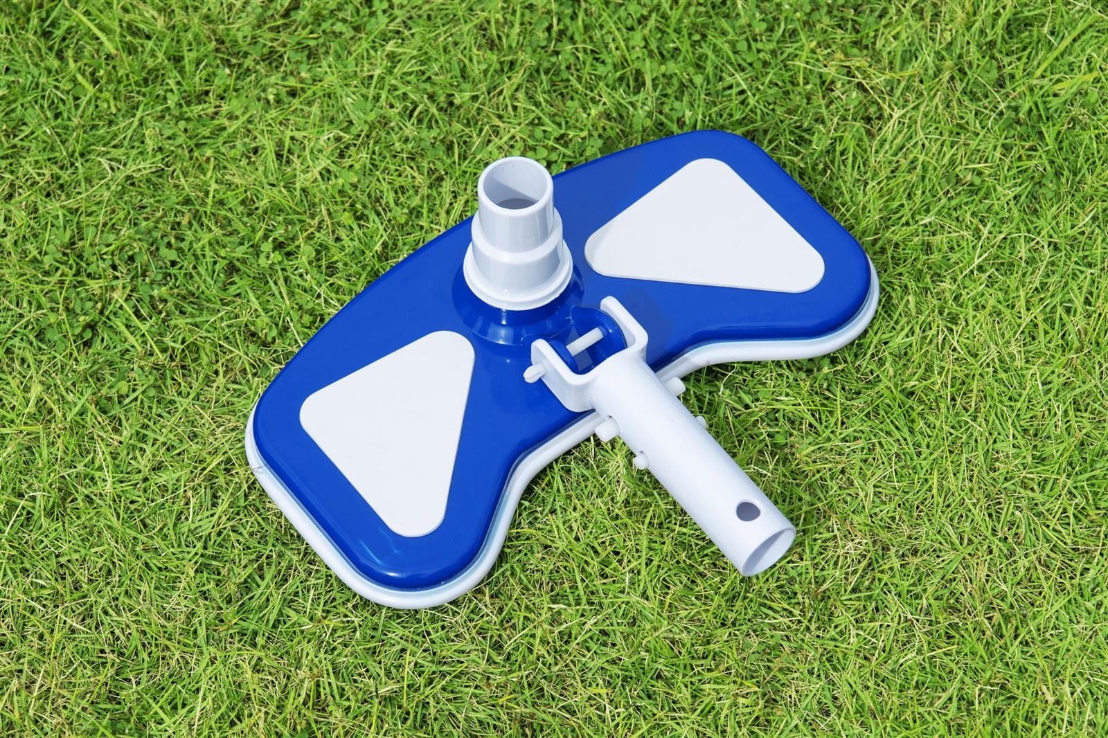 Flowclear™ 11" x 6"/27.9cm x 15.2cm Angler Pool Vacuum