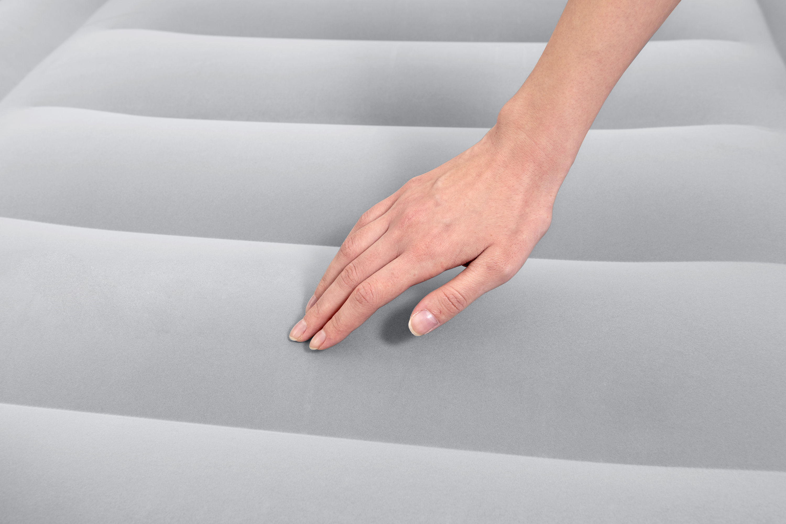 TriTech® Single-Luftbett mit integrierter Elektropumpe 191 x 97 x 51 cm TriTech® Single-Luftbett mit integrierter Elektropumpe 191 x 97 x 51 cm