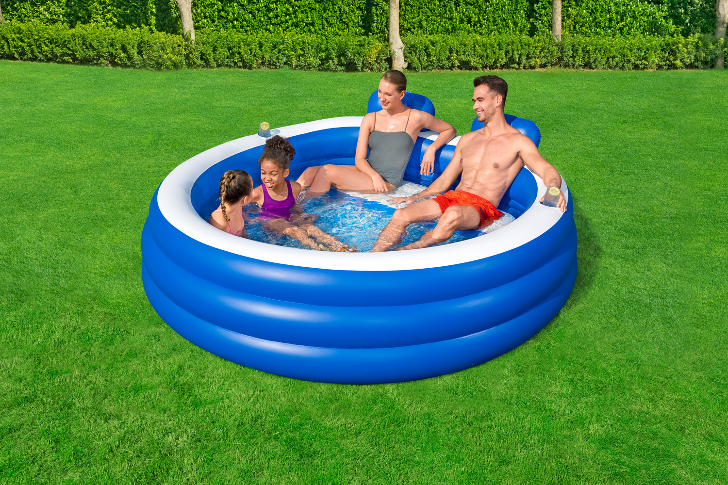 Splash Paradise™ Family Pool 231 x 219 x 79 cm