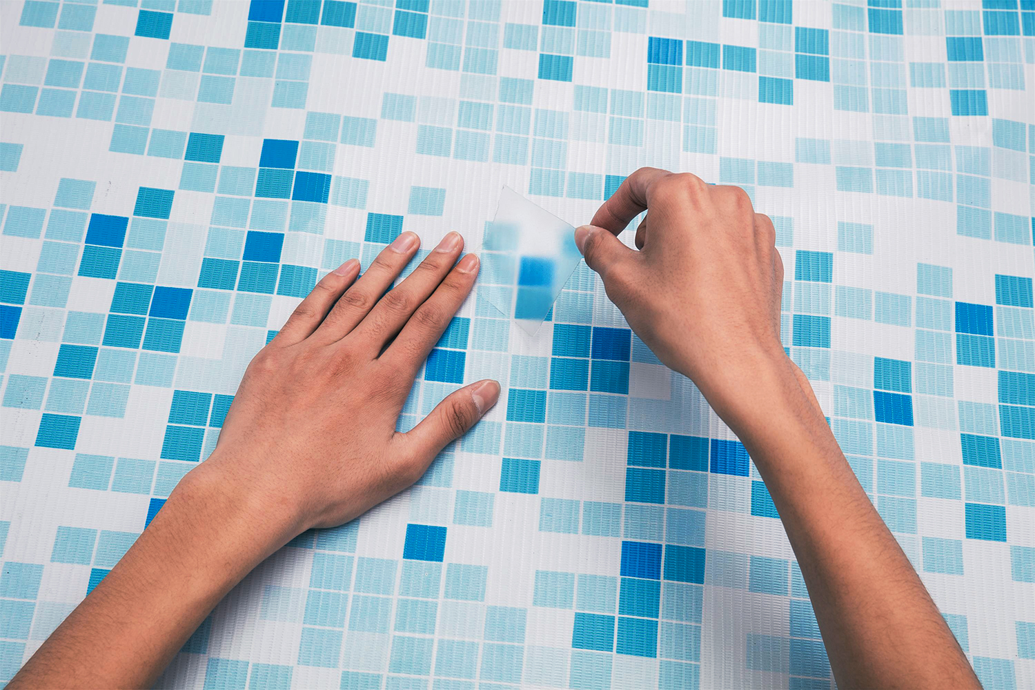 Selbstklebende Reparaturflicken 6,5 x 6,5 cm, 10 Stück Selbstklebende Reparaturflicken 6,5 x 6,5 cm, 10 Stück