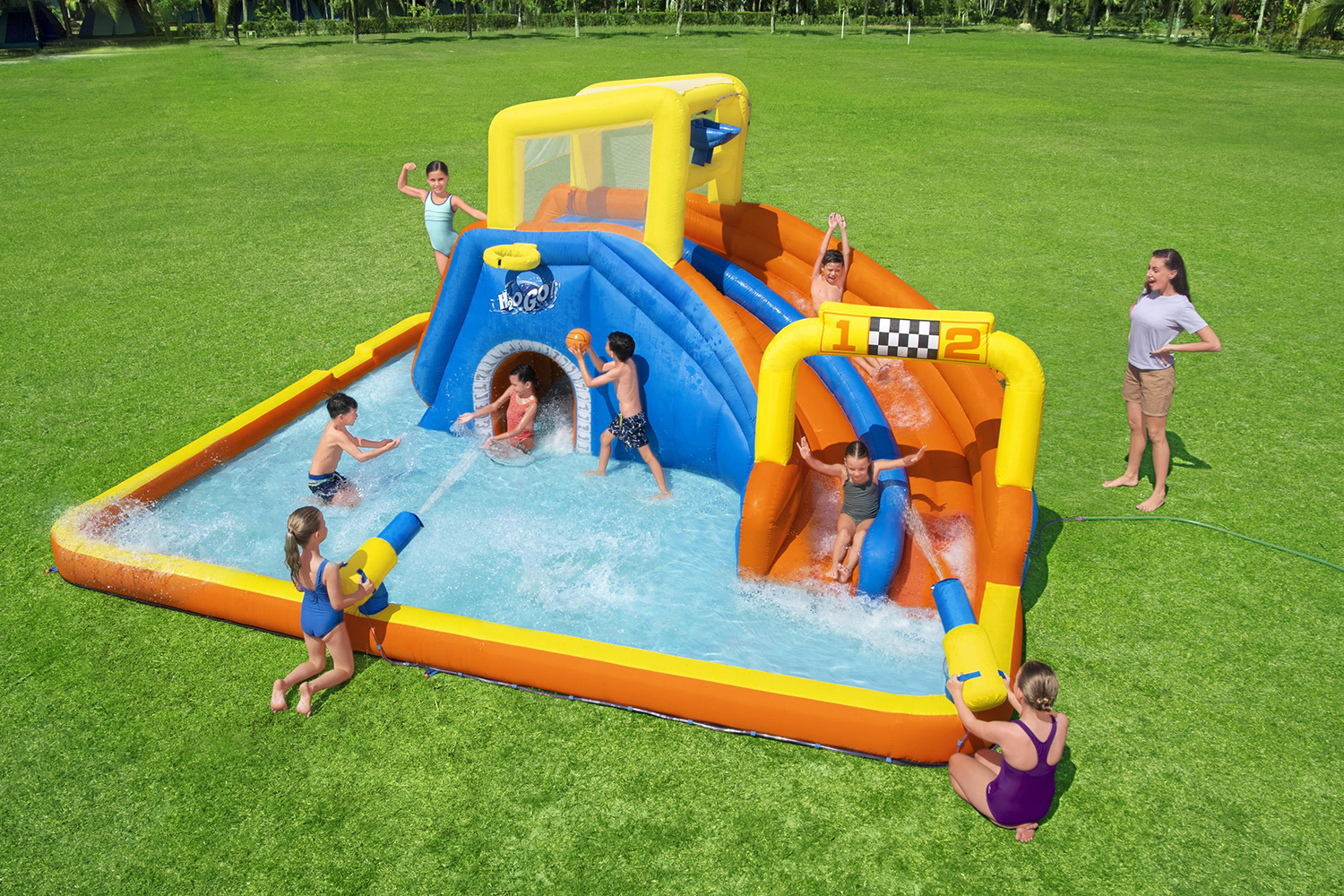 H2OGO!® Mega-Wasserpark mit Dauergebläse Speedway 551 x 502 x 265 cm