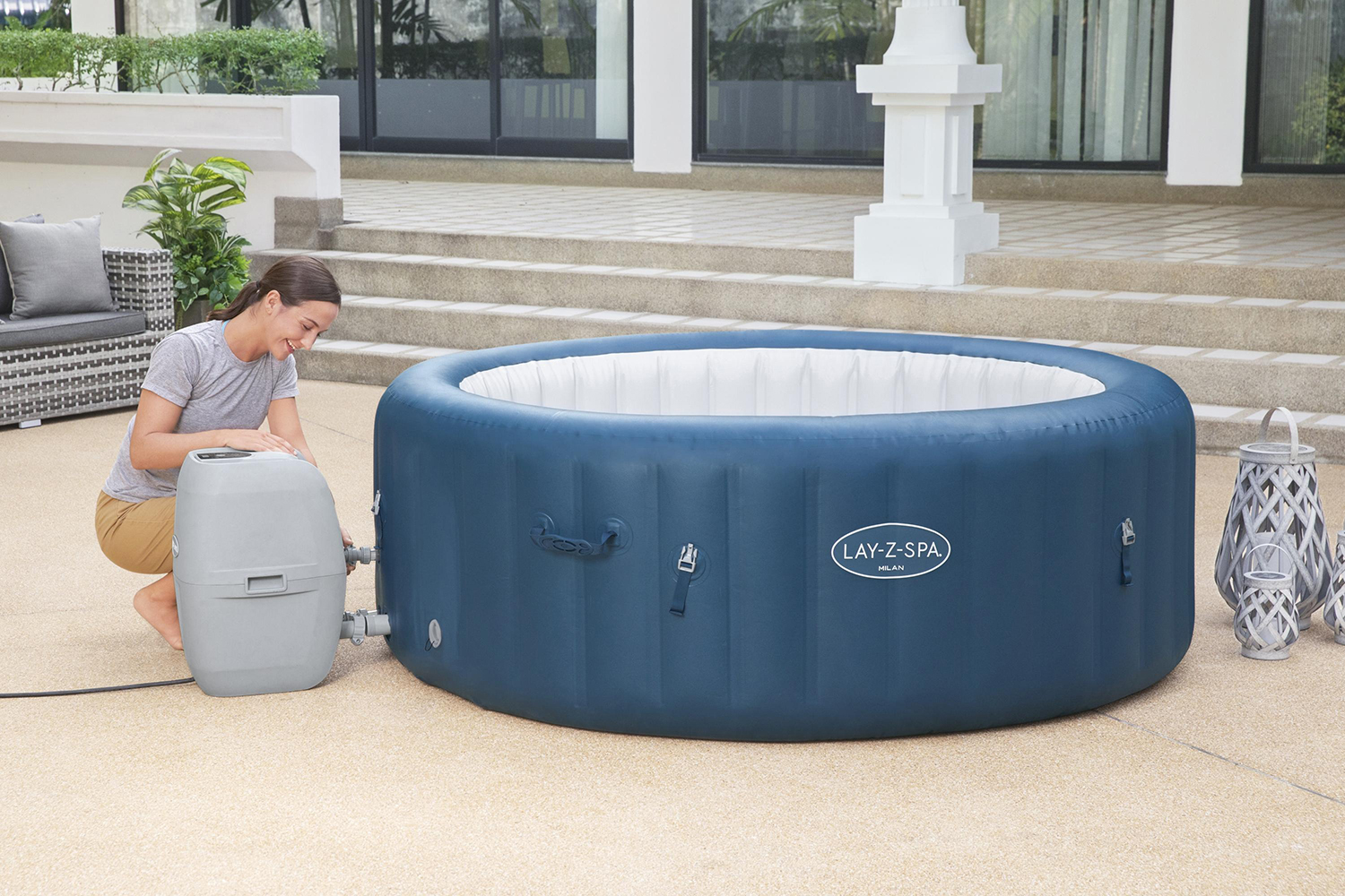 LAY-Z-SPA® WLAN-Whirlpool Milan AirJet Plus™ Ø 196 x 71 cm, rund