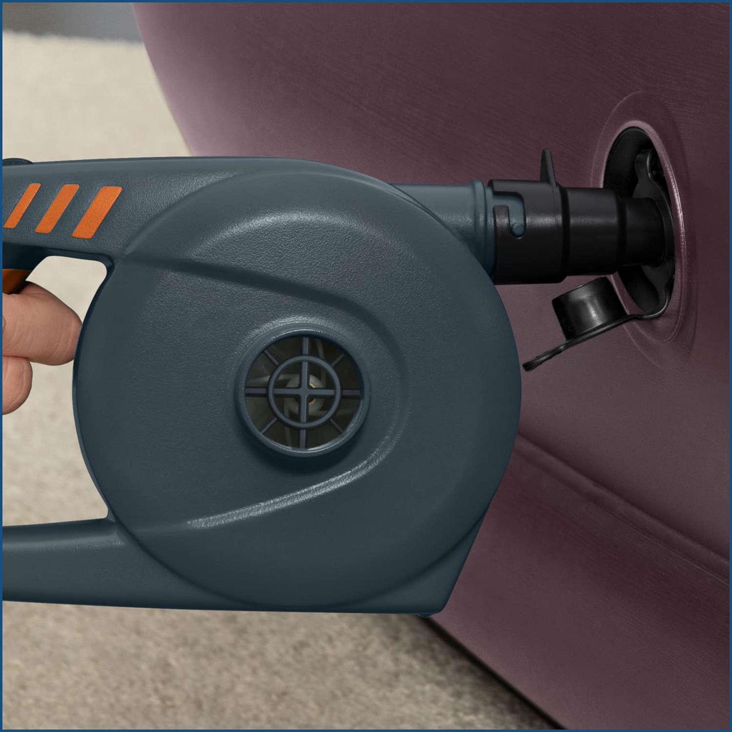 Powergrip™ Elektropumpe (12 V) 680 l/min Powergrip™ Elektropumpe (12 V) 680 l/min