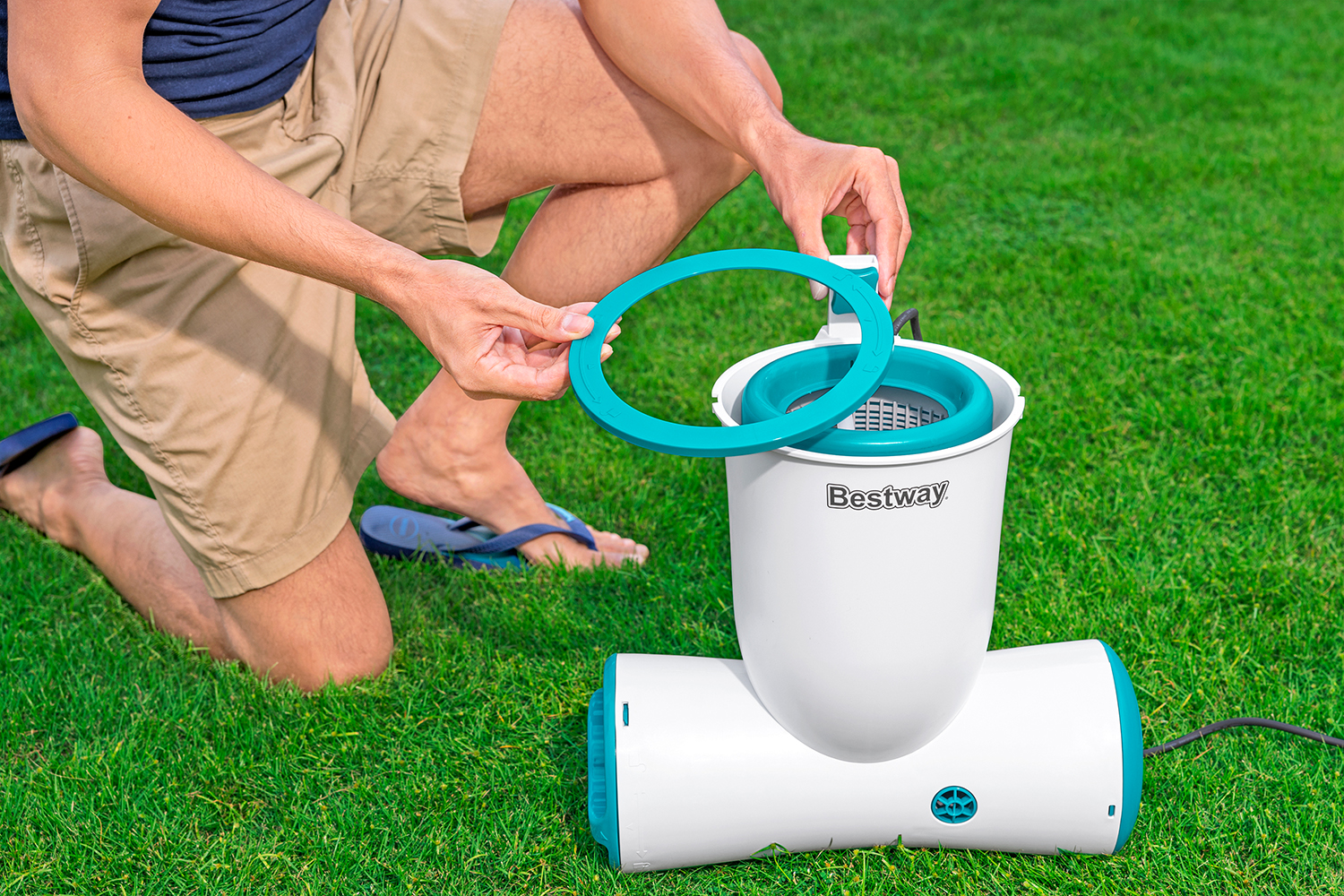 Skimatic™ 2-in-1 Einhängeskimmer/Filterpumpen-Kombination 2.574 l/h, 48 W