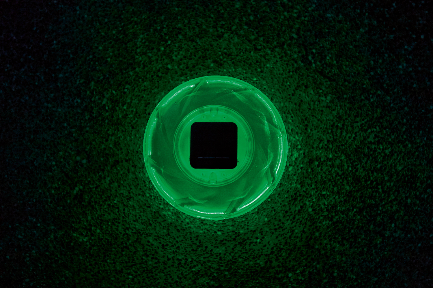 schwimmende Solar-LED-Poolleuchte, Ø 18 cm
