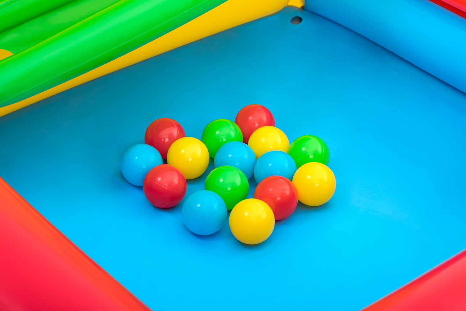Sort 'n Play™ Bällebad 104 x 94 x 61 cm