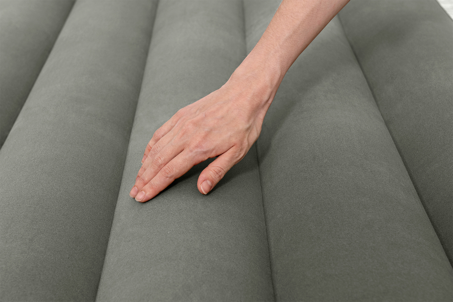 TriTech® Doppelluftbett 203 x 152 x 25 cm TriTech® Doppelluftbett 203 x 152 x 25 cm