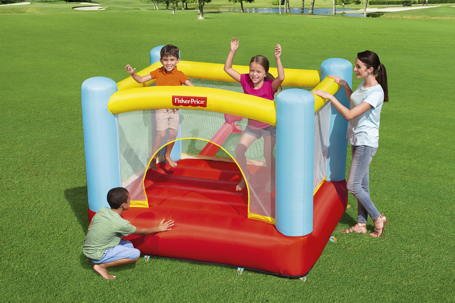 Fisher-Price® 6'7" x 5'7" x 5'/2.00m x 1.70m x 1.52m Bouncetacular Bouncer