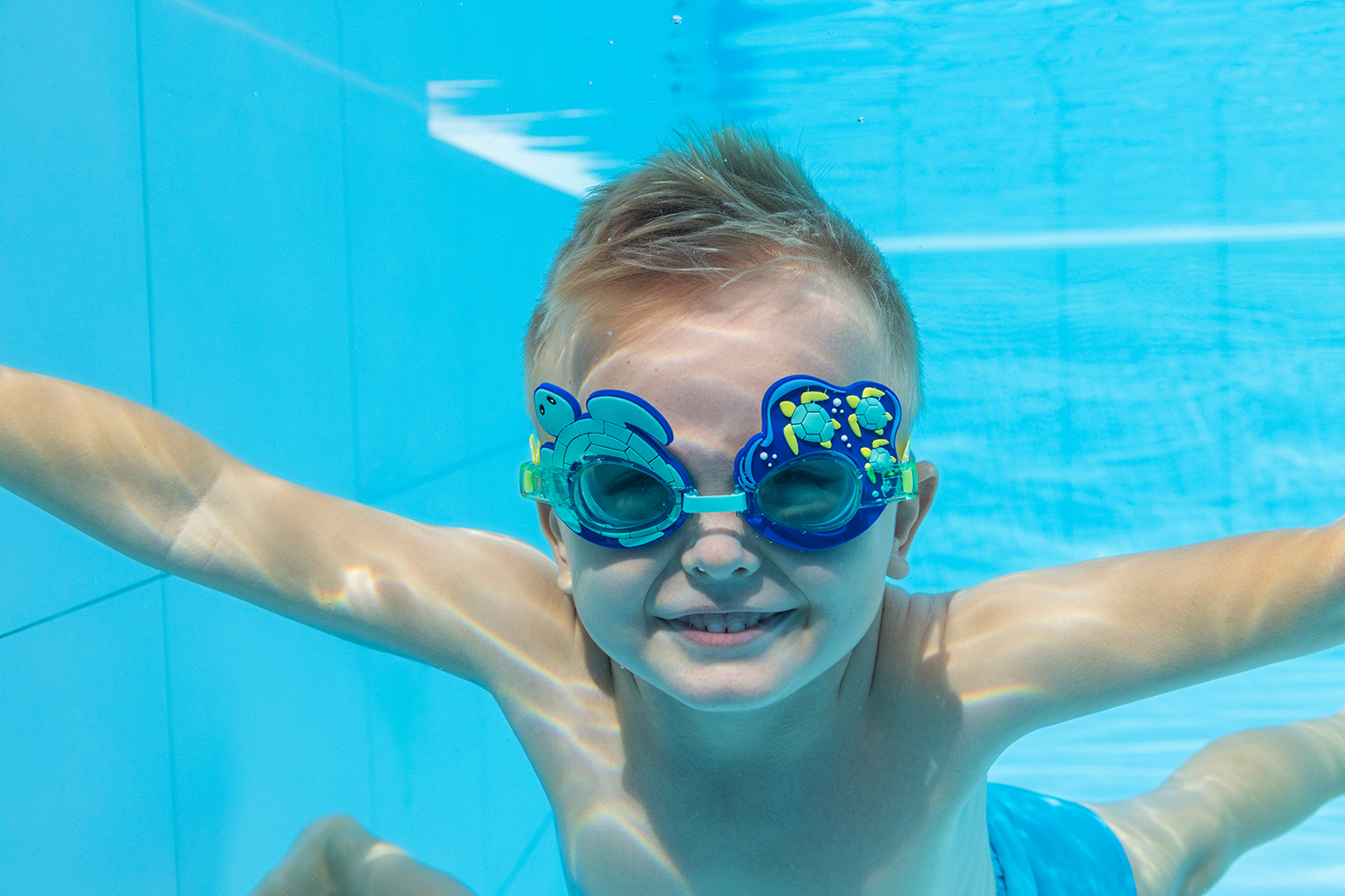 Aqua Pals™ Schwimmbrille ab 3 Jahren , sortiert