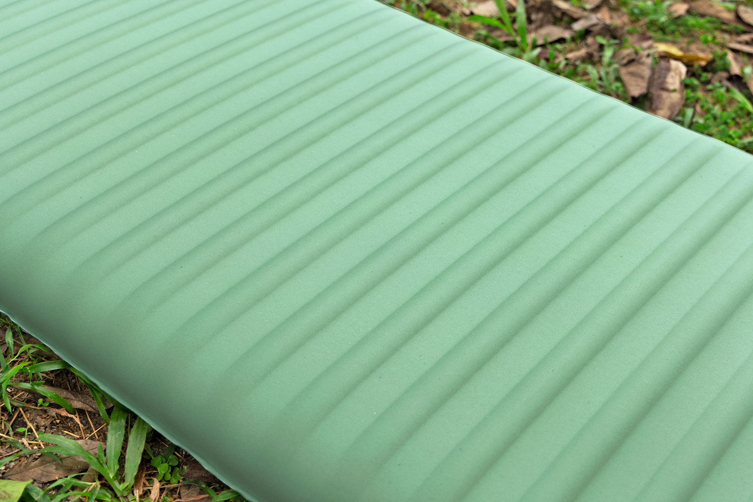 selbstaufblasende Single-Schlafmatte ComforTrek™ 183 x 63,5 x 7,6 cm
