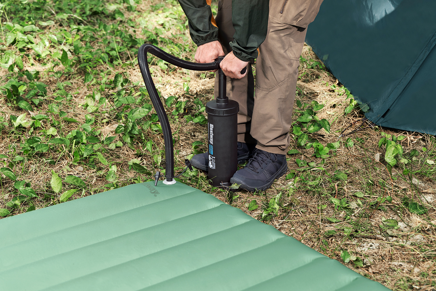 Aufblasbare Doppel-Isomatte AdventuRest™ 203 x 142 x 15 cm