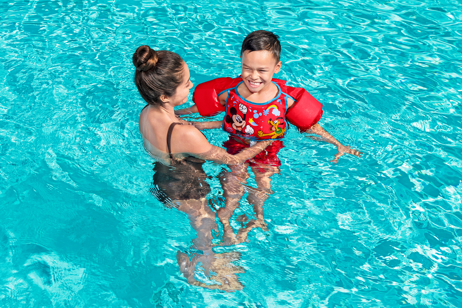 Disney Junior® Swim Safe ABC™ Schwimmflügelweste Stufe B Mickey & Friends mit Textilbezug, 3-6 Jahre