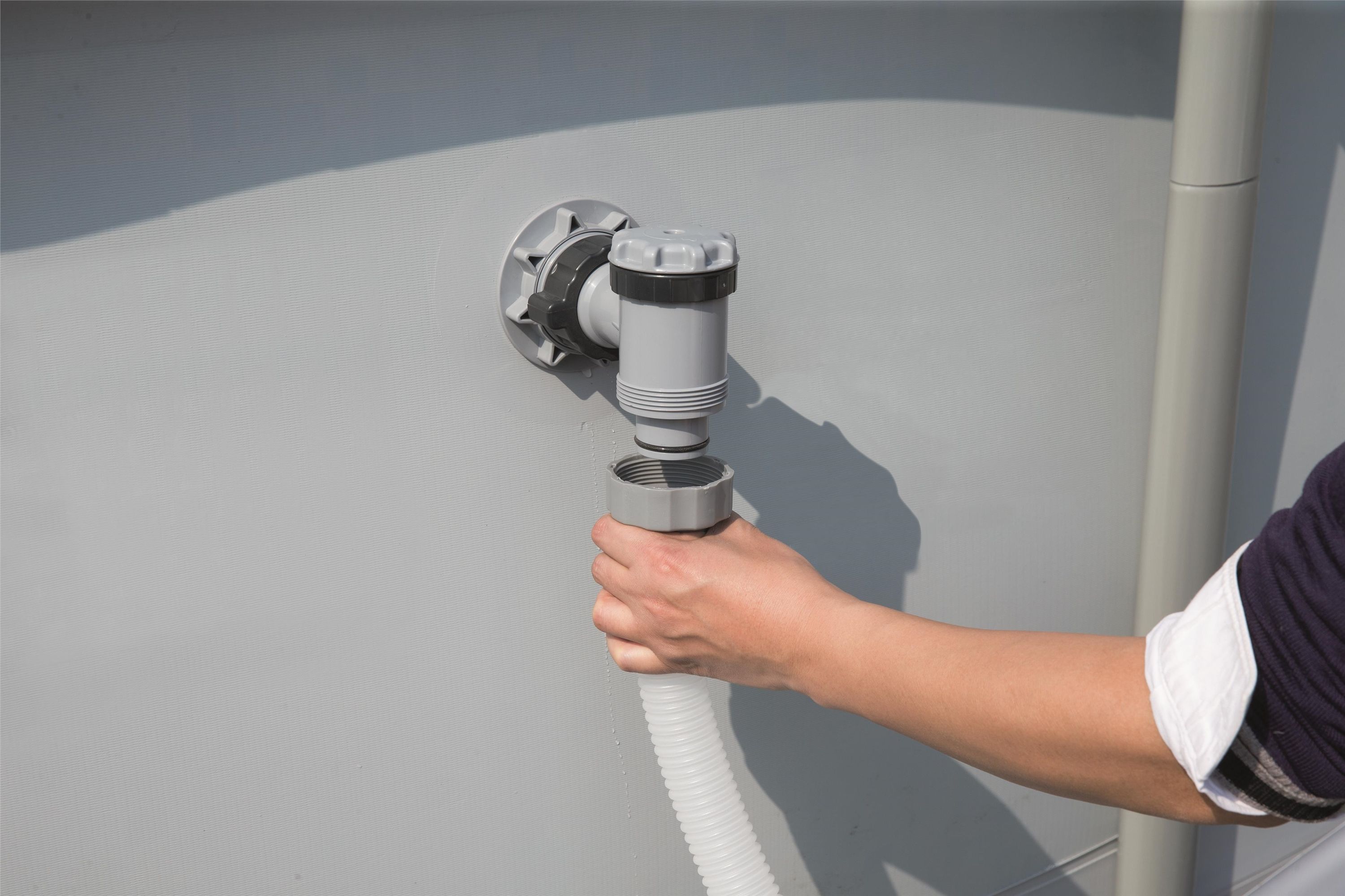 Flowclear™ 43" x 67"/1.10m x 1.71m Clean Sun Powered Pool Pad