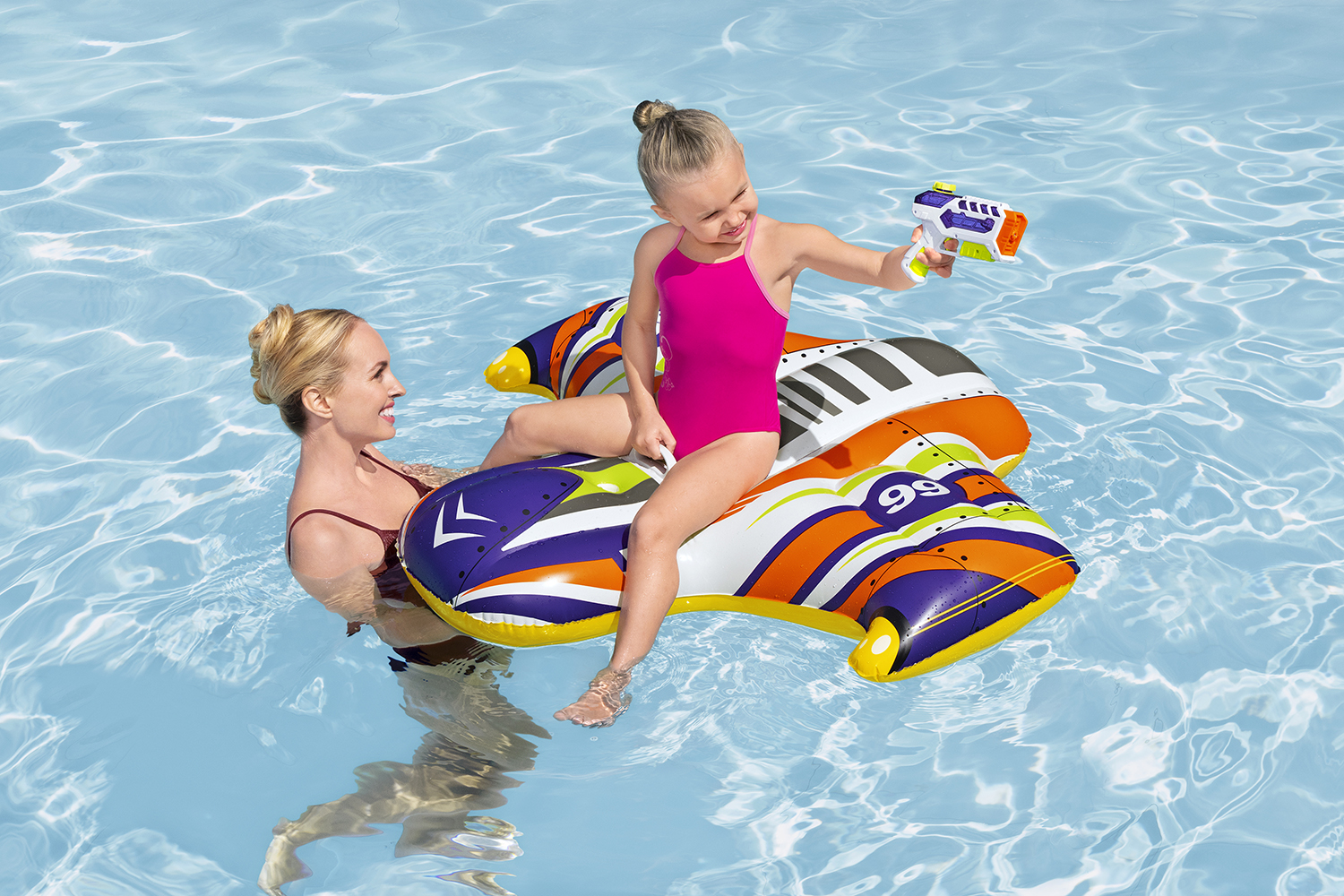 Schwimmspielzeug Splash Shuttle™ 117 x 107 cm