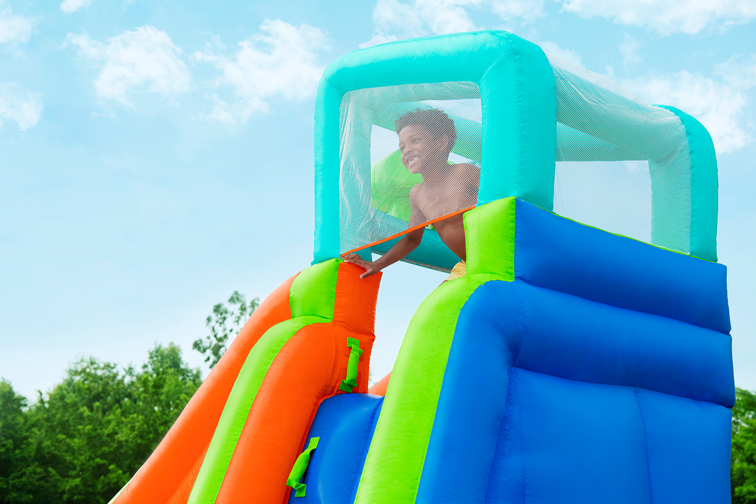 Mega-Wasserpark Turborutsche mit Dauergebläse 365 x 320 x 270 cm Mega-Wasserpark Turborutsche mit Dauergebläse 365 x 320 x 270 cm