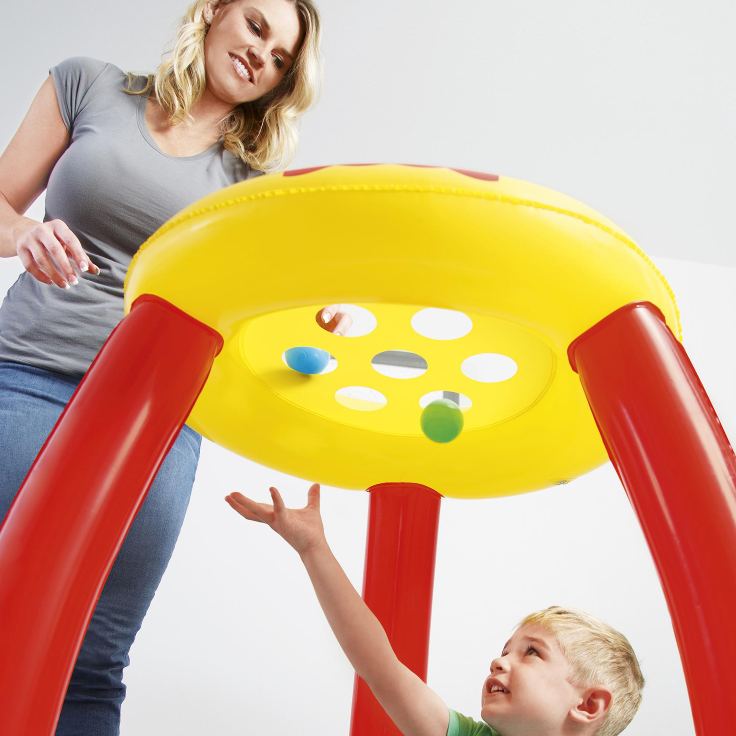 Fisher-Price® 35" x 35" x 33"/"/89cm x 89cm x 84cm Animal Friends Ball Pit