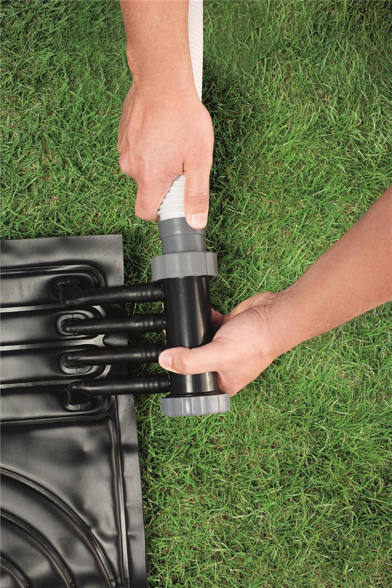 Flowclear™ 43" x 67"/1.10m x 1.71m Clean Sun Powered Pool Pad