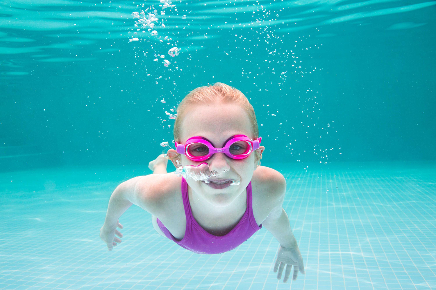 Hydro-Swim™ Ocean Crest Goggles