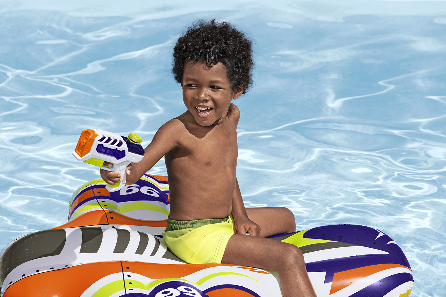 Schwimmspielzeug Splash Shuttle™ 117 x 107 cm