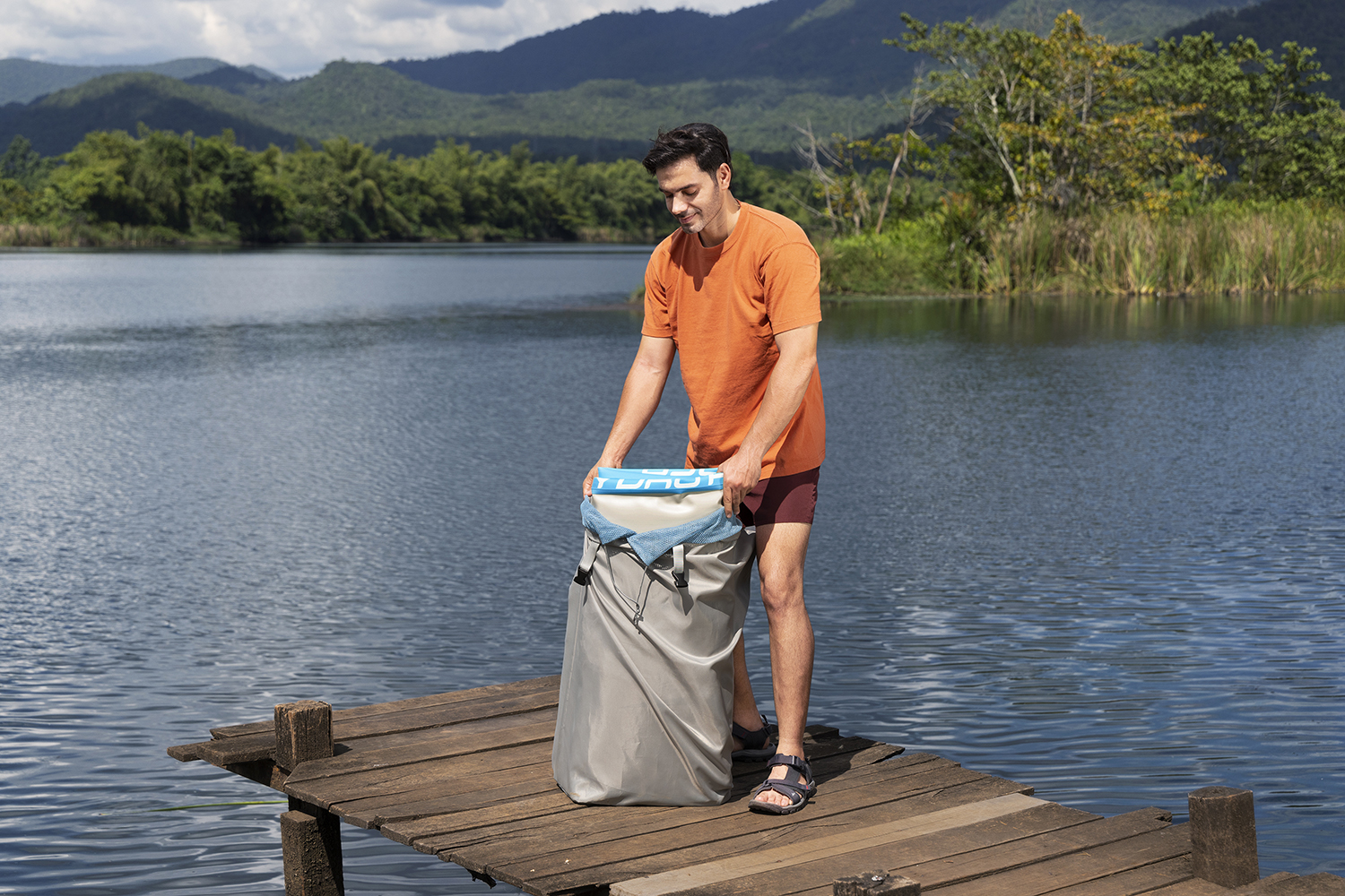 Hydro Force® SUP Allround Board-Set Oceana™ Compactair™ mit integrierter Elektropumpe 305 x 84 x 15 cm