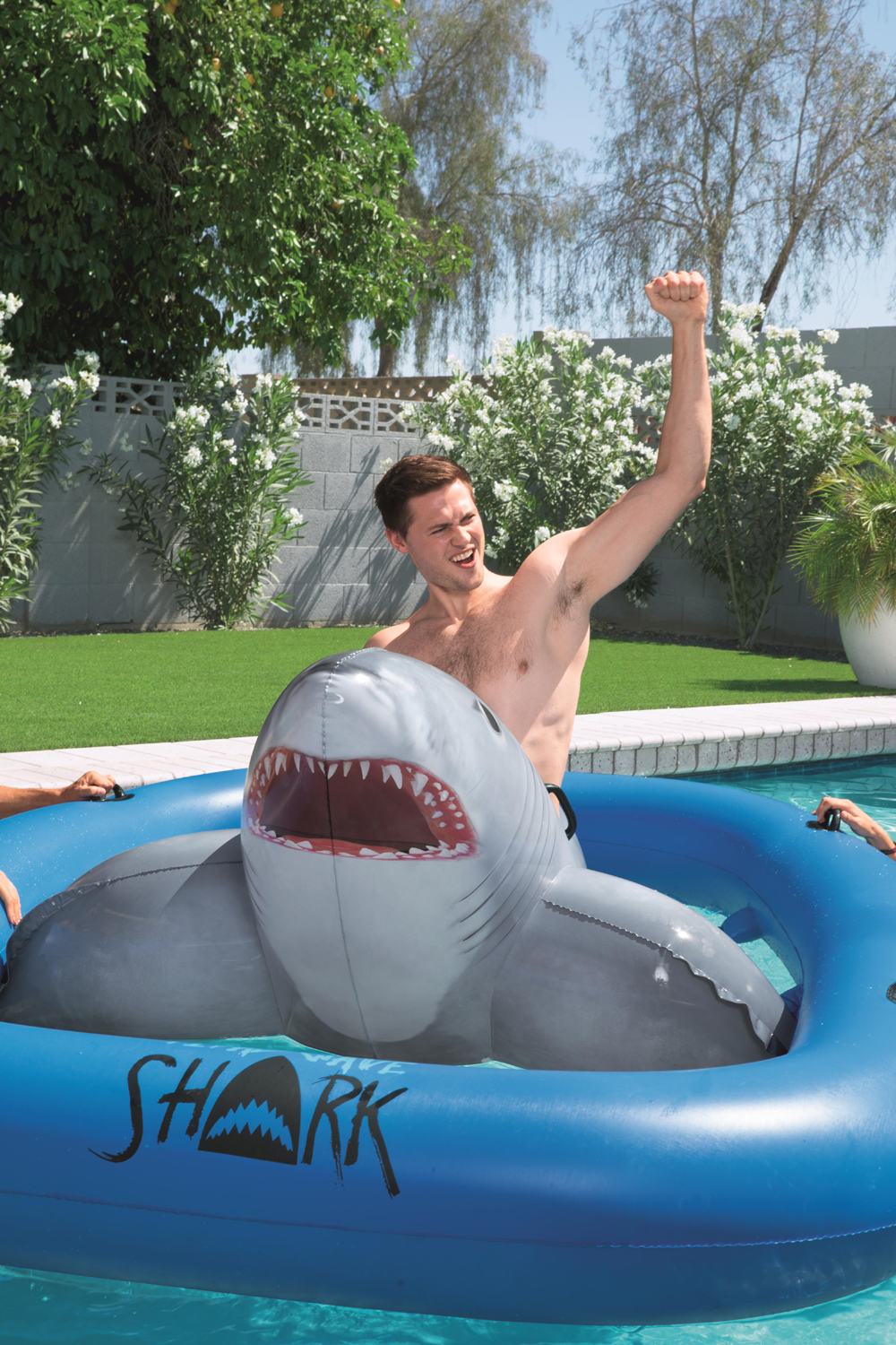 Bestway® 10'2"x 7'/3.10m x 2.13m Tidal Wave Shark Ride