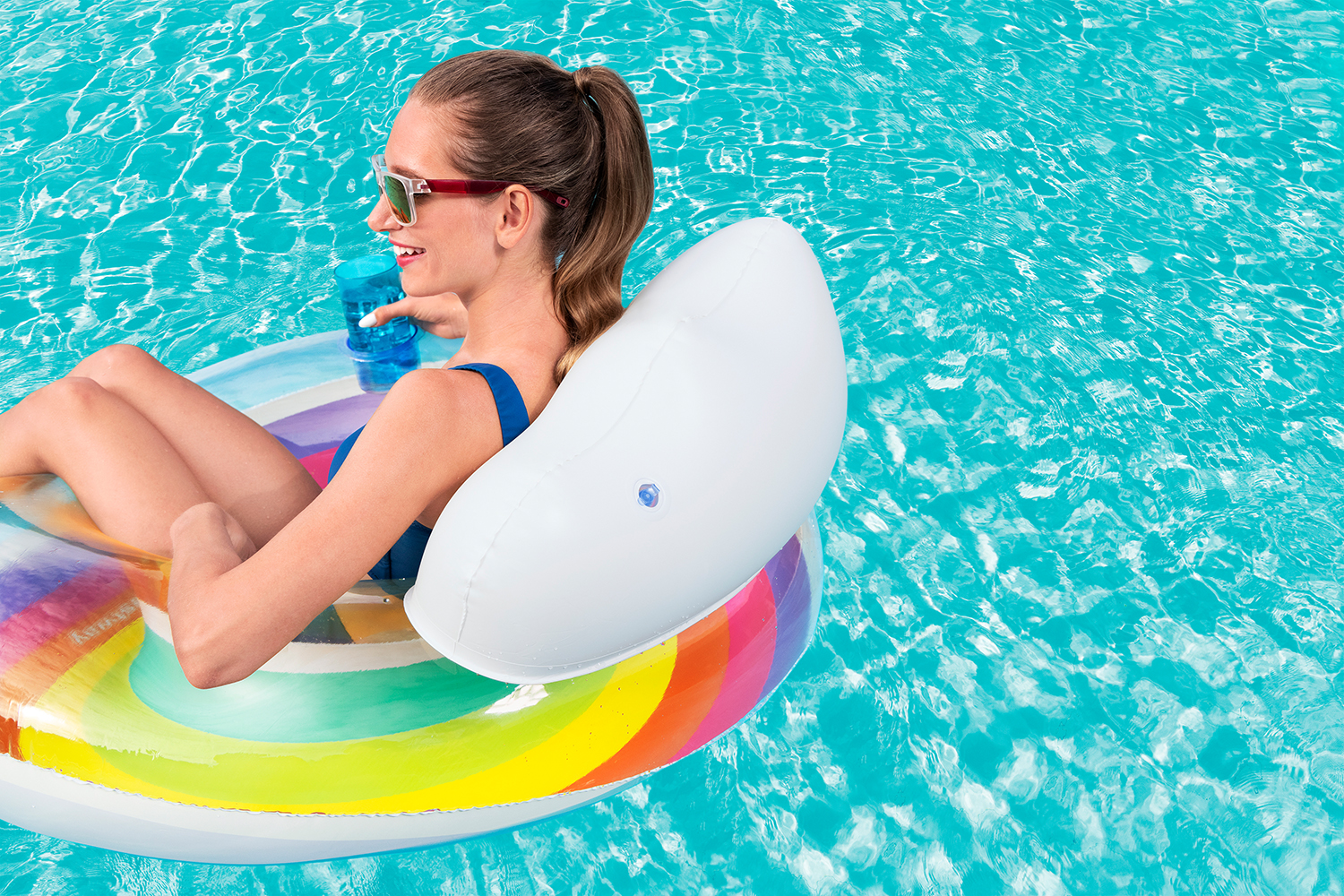 Rainbow Dreams™ Schwimmring mit Kopfstütze Ø 107 cm