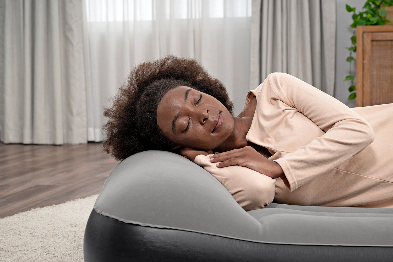 TriTech® Single-Luftbett mit USB-Elektropumpe 188 x 99 x 30 cm TriTech® Single-Luftbett mit USB-Elektropumpe 188 x 99 x 30 cm