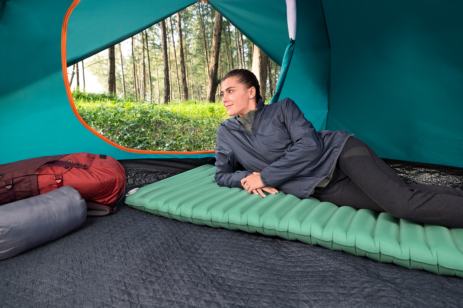 Aufblasbare Single-XL-Isomatte AdventuRest™ 198 x 71 x 7,5 cm Aufblasbare Single-XL-Isomatte AdventuRest™ 198 x 71 x 7,5 cm