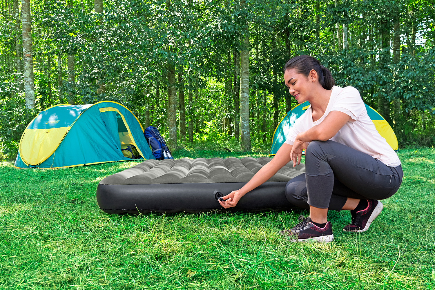 TriTech® Doppelluftbett 203 x 152 x 25 cm TriTech® Doppelluftbett 203 x 152 x 25 cm