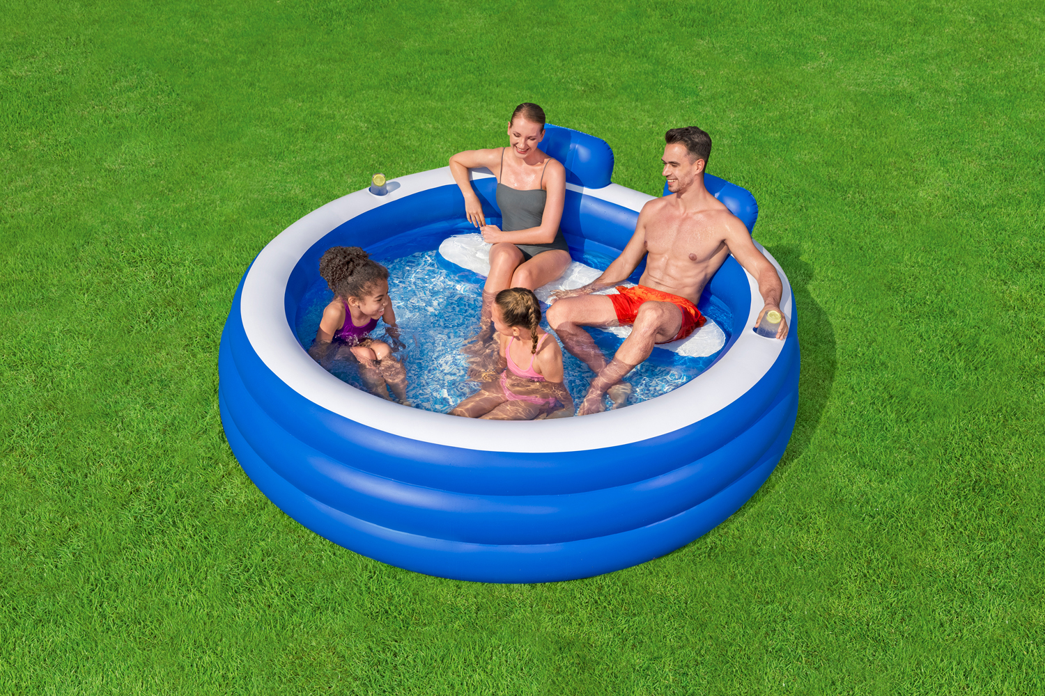 Splash Paradise™ Family Pool 231 x 219 x 79 cm