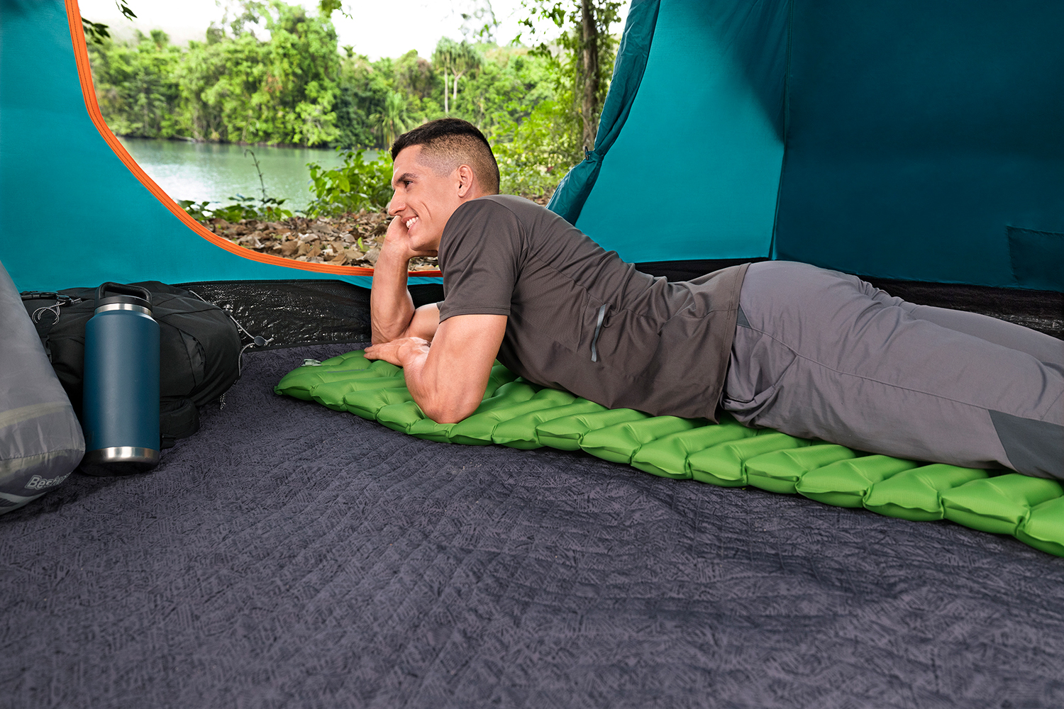 Aufblasbare Single-Isomatte WanderLite™ 188 x 58,5 x 6,5 cm Aufblasbare Single-Isomatte WanderLite™ 188 x 58,5 x 6,5 cm