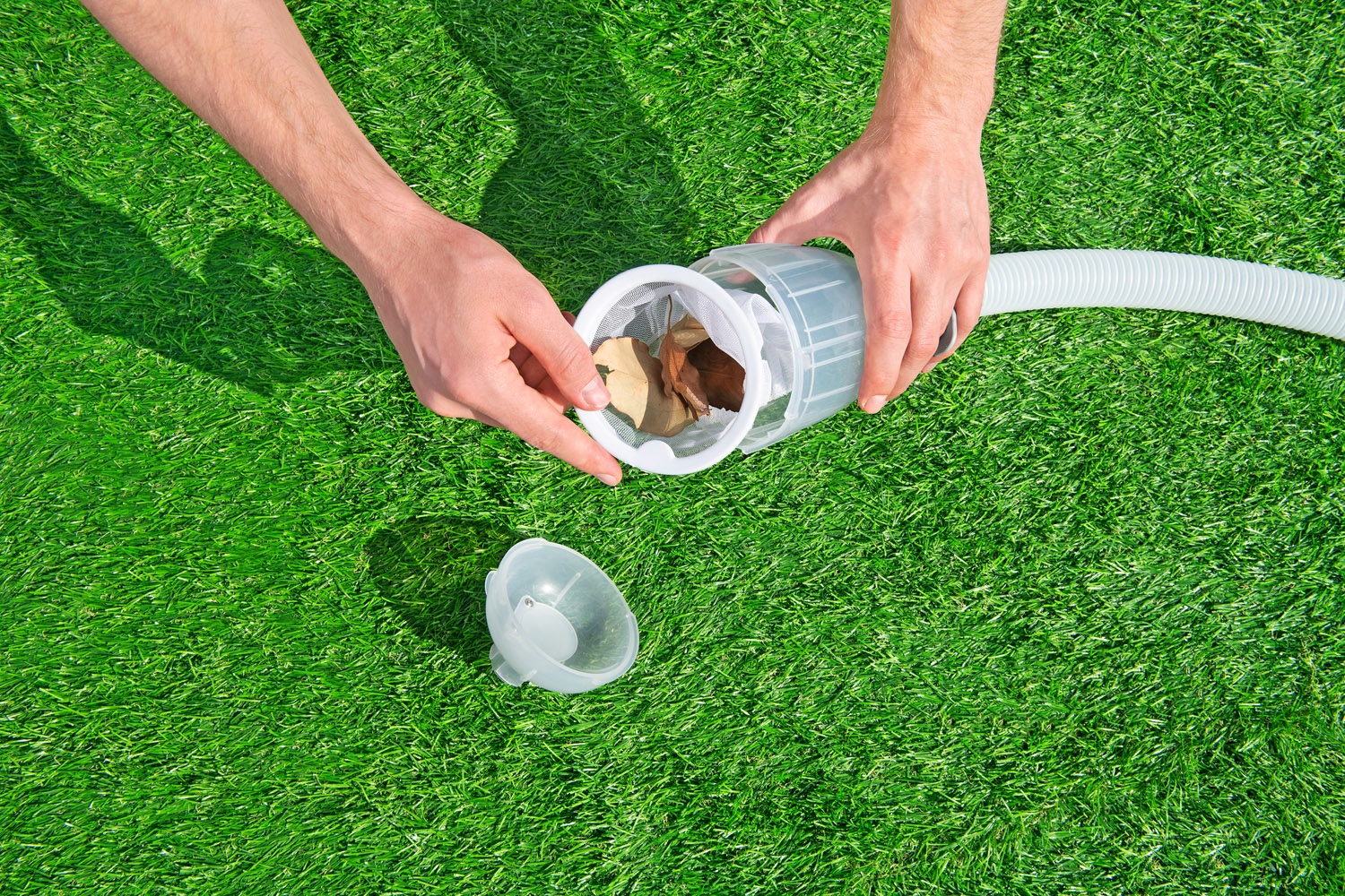 Poolpflege Basis-Set AquaClean™ mit pumpenbetriebenem Poolsauger & Kescher  für Poolgrößen bis 610 cm
