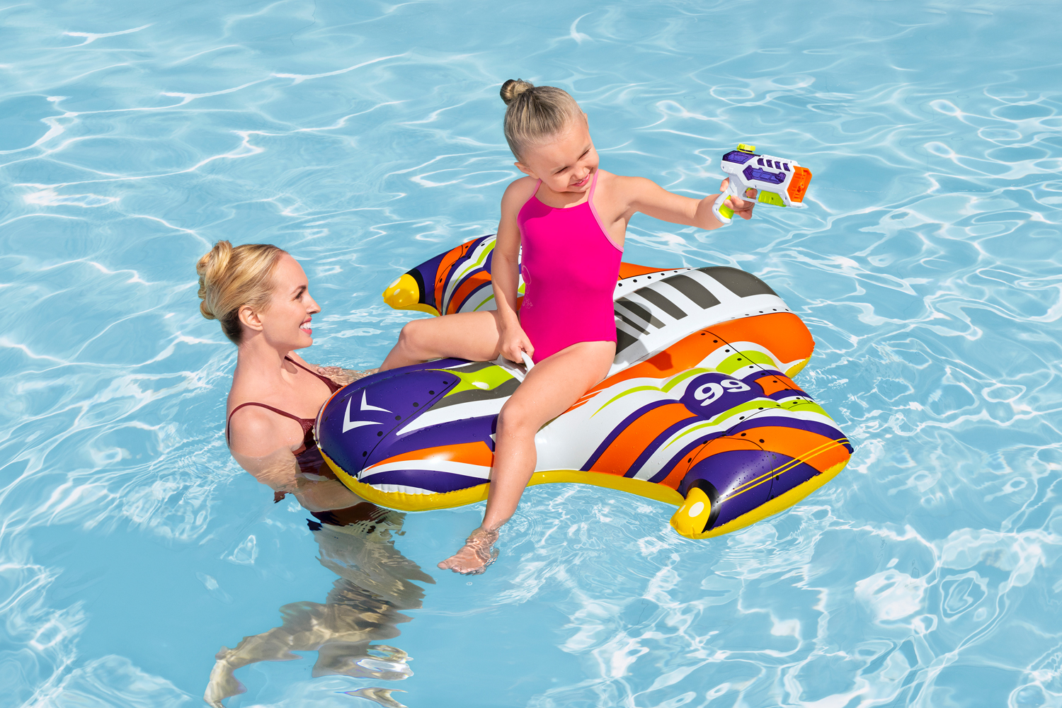 Schwimmspielzeug Splash Shuttle™ 117 x 107 cm