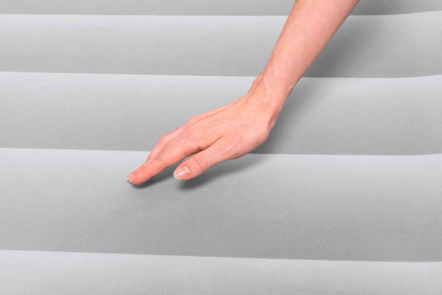 TriTech™ Doppelluftbett SleekFlow™ mit Kopfteil & integrierter Elektropumpe 226 x 152 x 84 cm